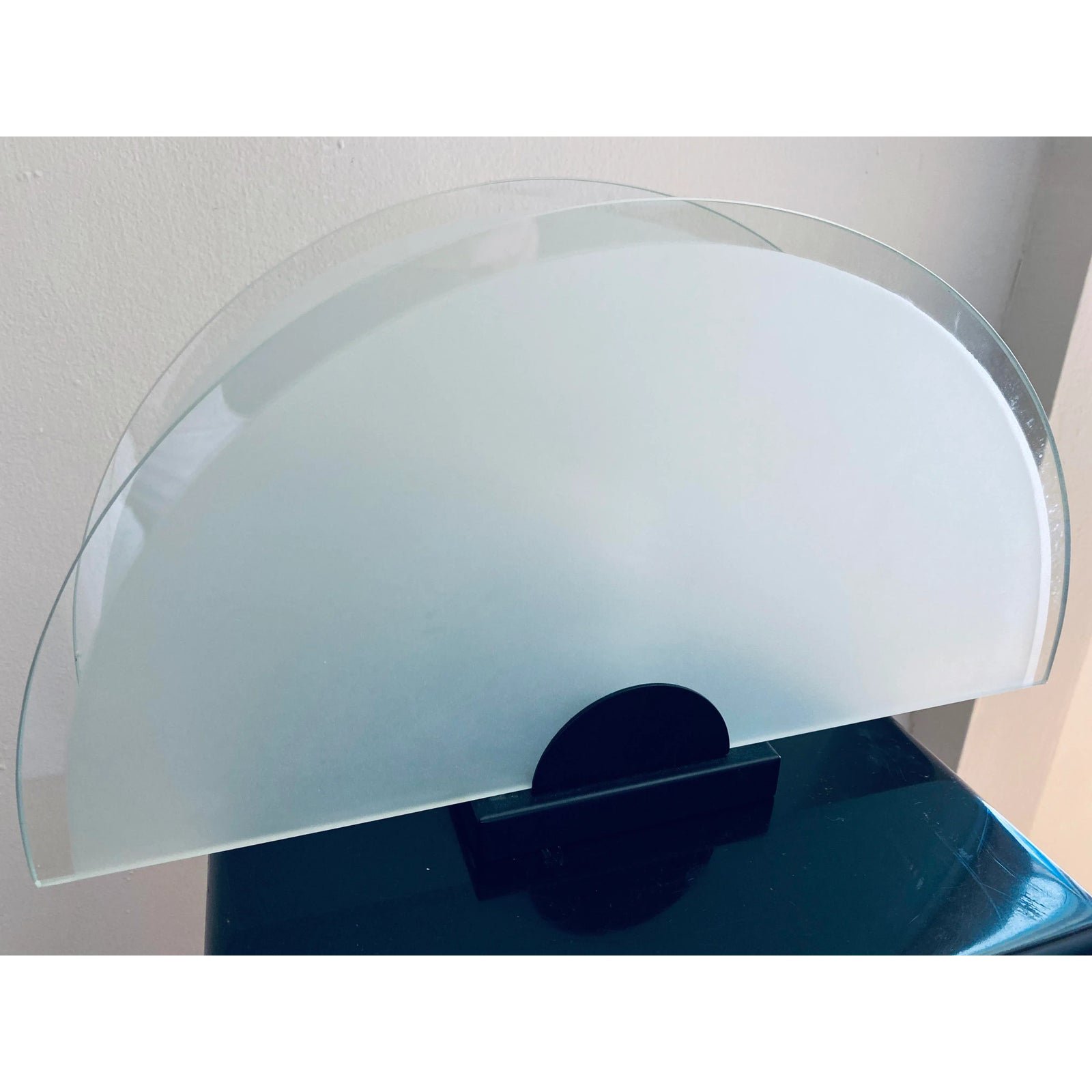 1980s-art-deco-revival-glass-table-lamp-8935