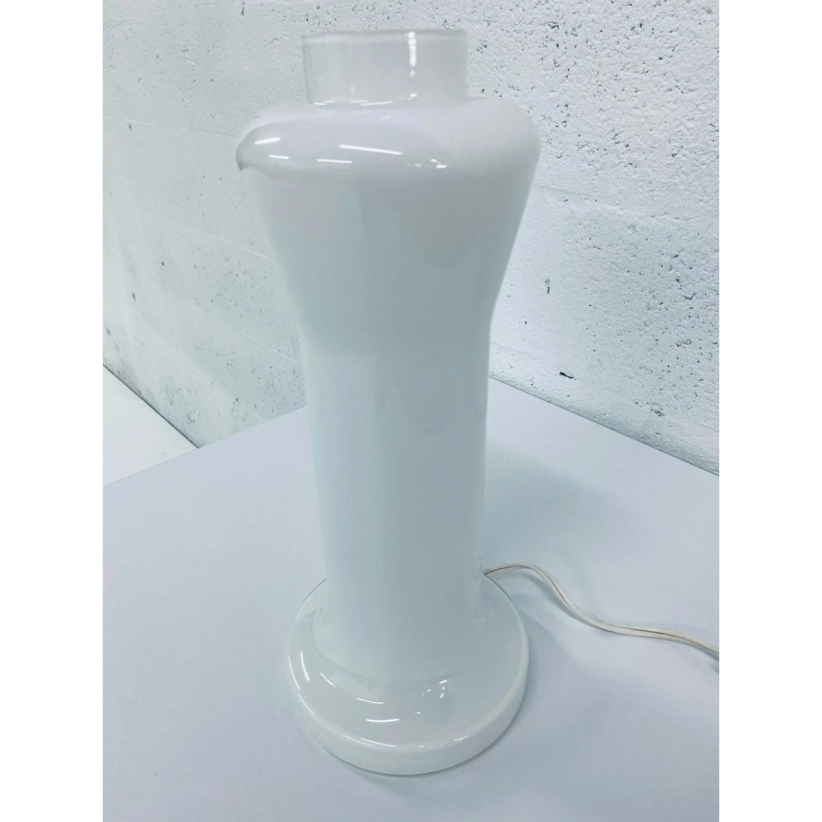 1970s-art-deco-revival-murano-glass-table-lamp-6221