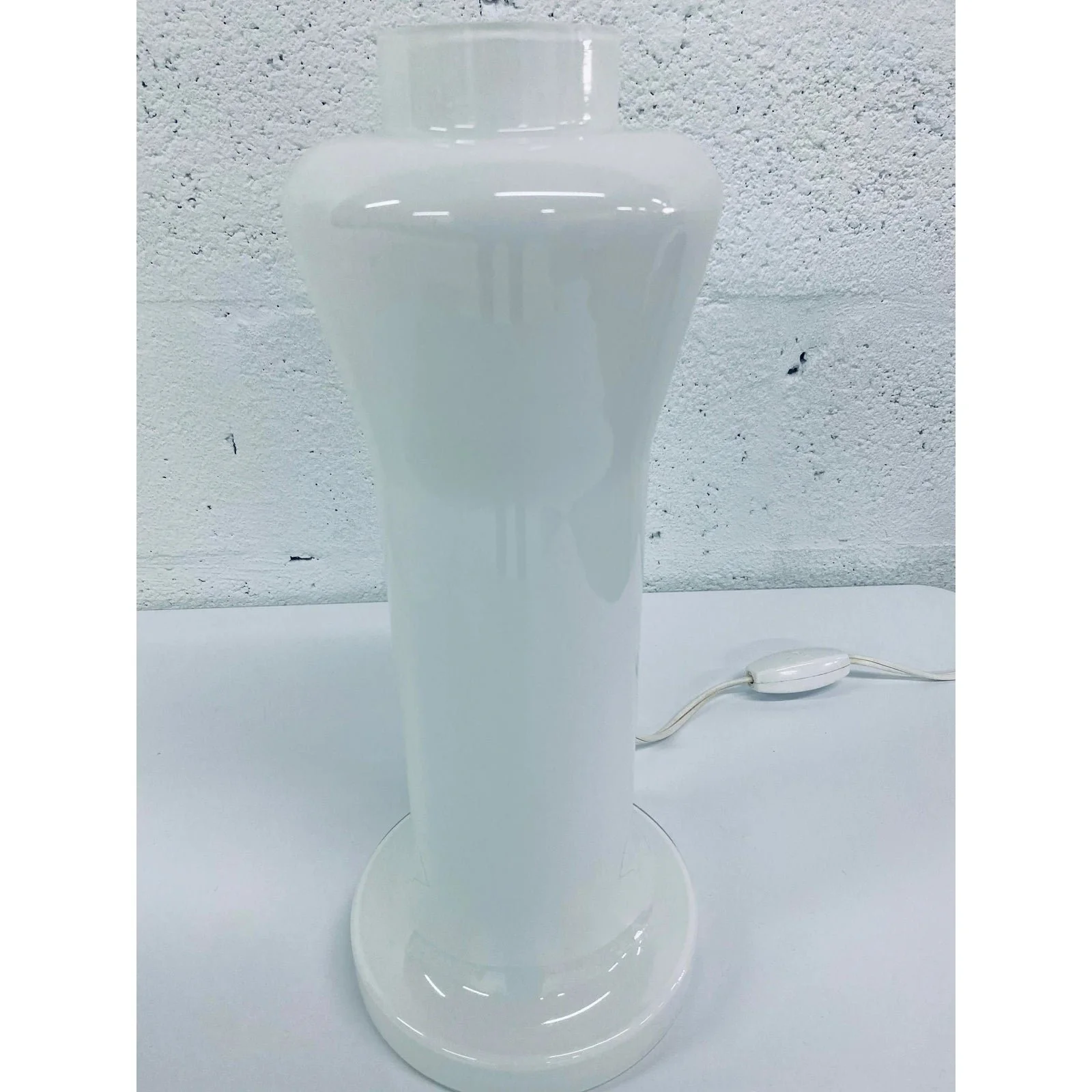 1970s-art-deco-revival-murano-glass-table-lamp-9094