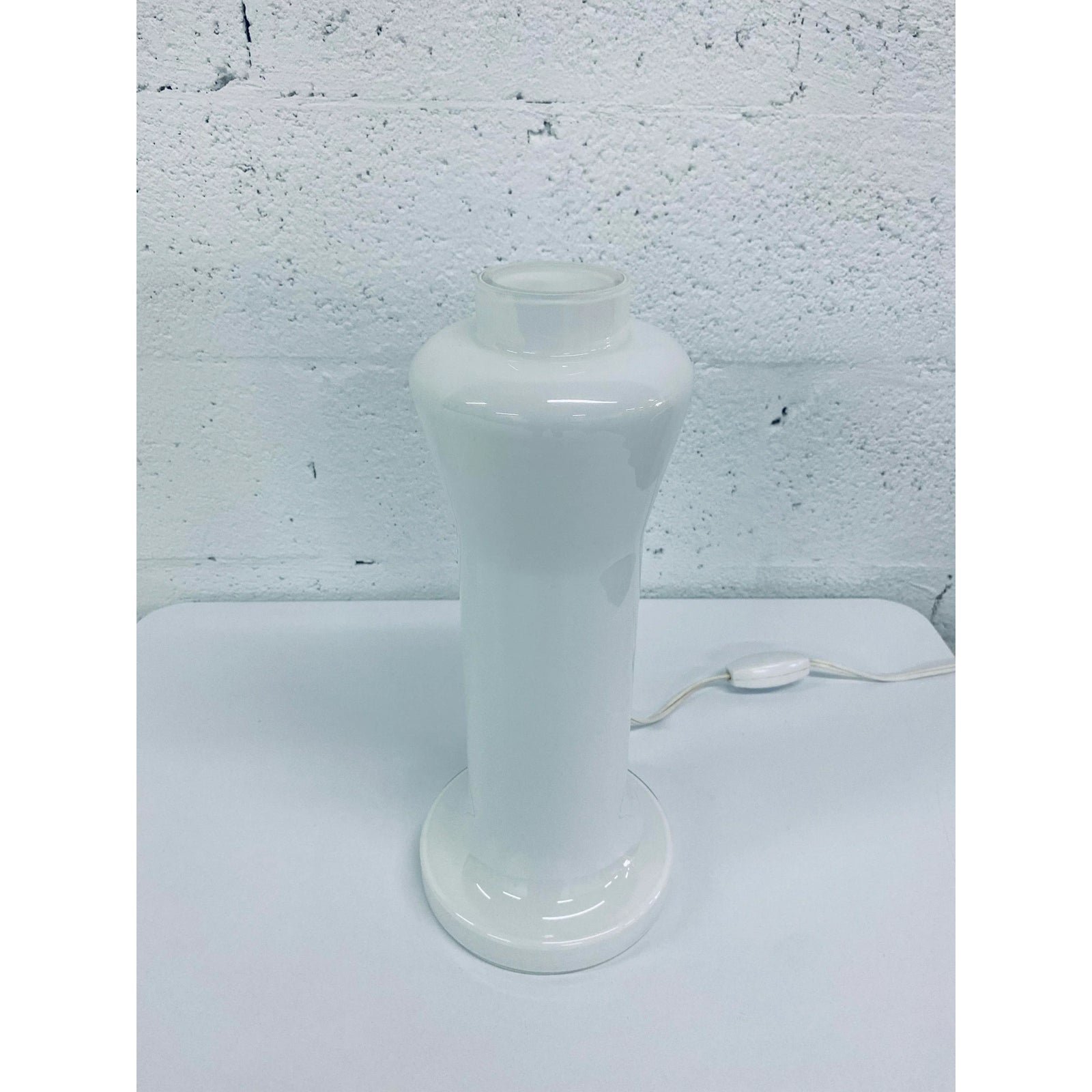 1970s-art-deco-revival-murano-glass-table-lamp-8123