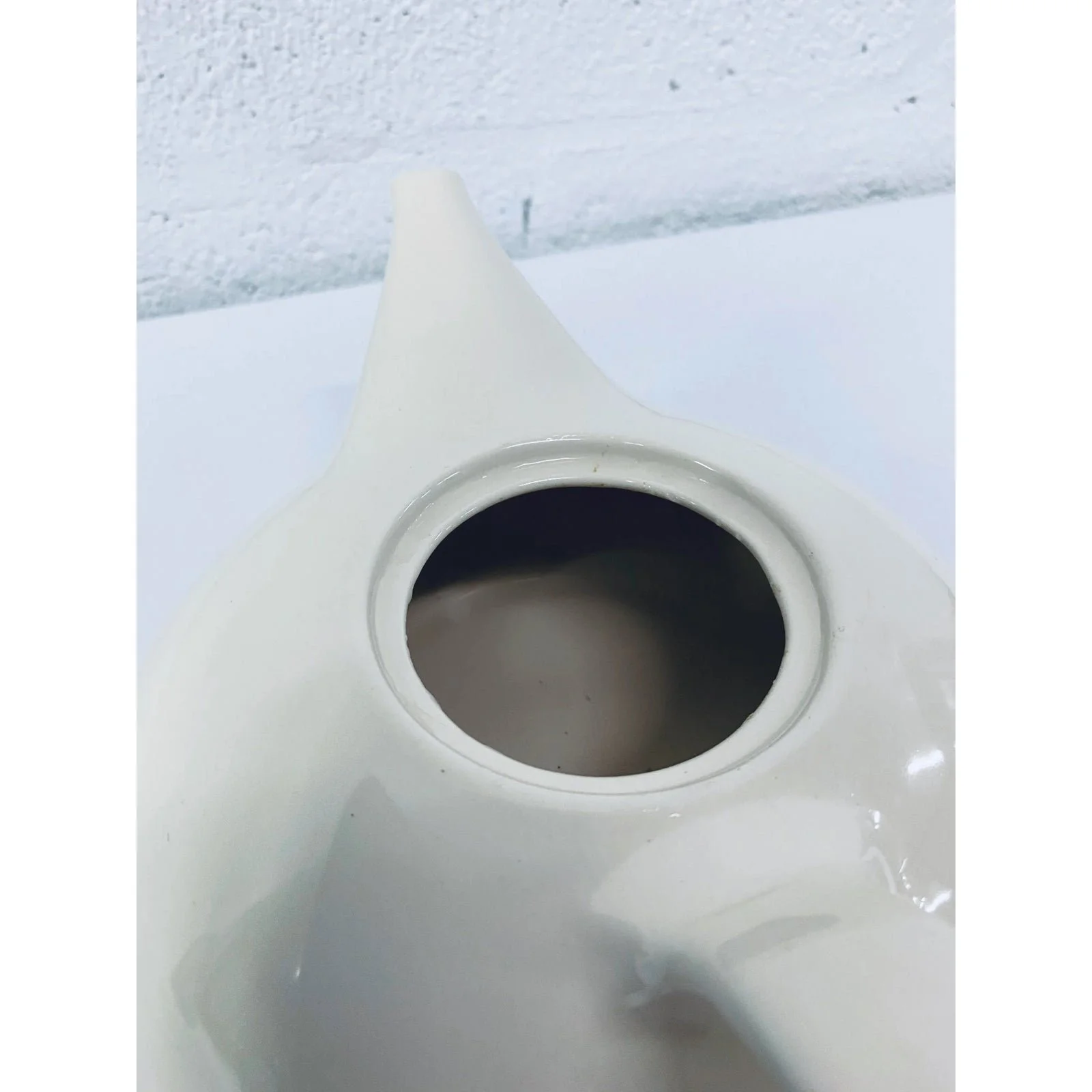postmodern-claudia-shuride-tea-pot-for-toscany-japan-3258