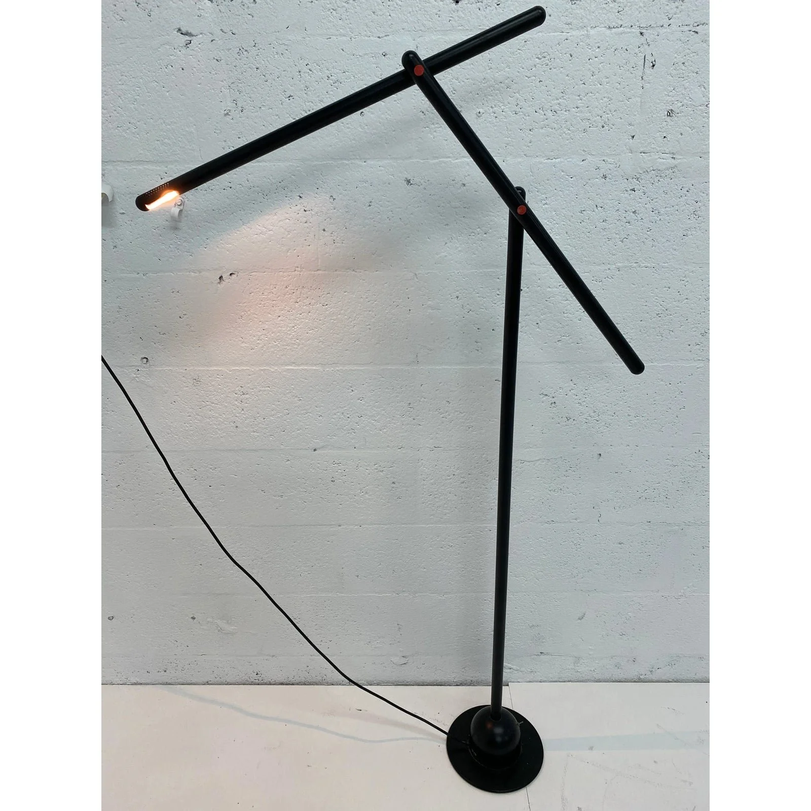 mario-arnaboldi-postmodern-mira-floor-lamp-for-programmaluce-4569