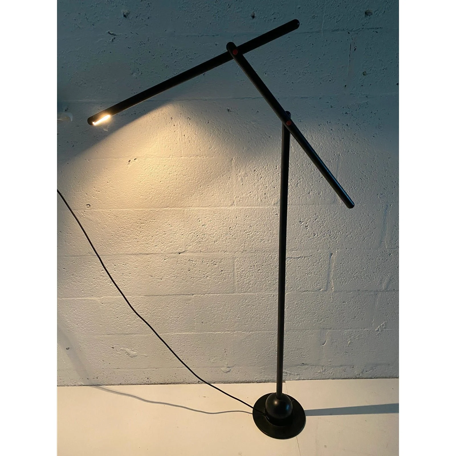 mario-arnaboldi-postmodern-mira-floor-lamp-for-programmaluce-4910