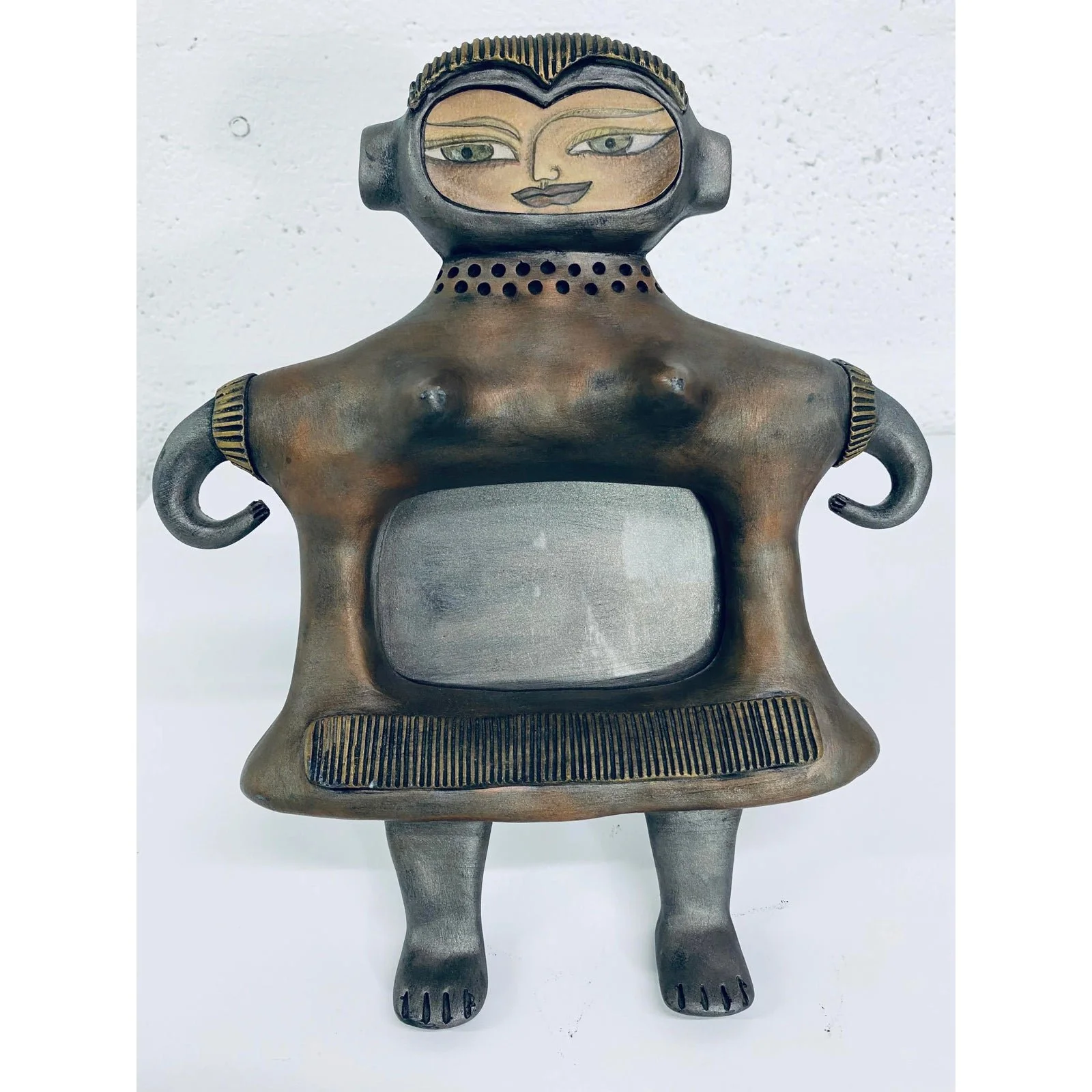 kimberly-willcox-sculptural-picture-frame-5674