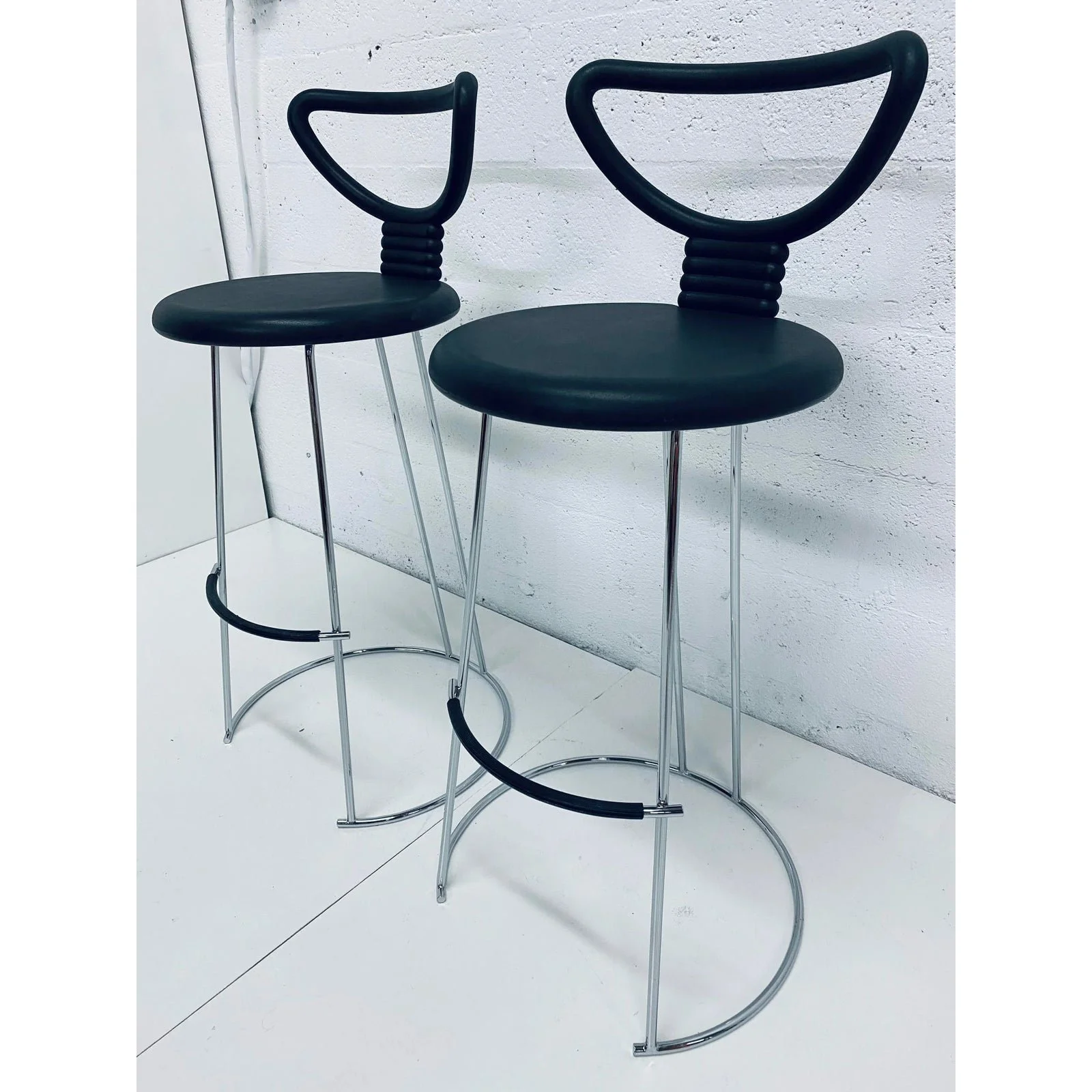 nobu-tanigawa-nardis-bar-stools-for-fasem-italy-set-of-two-1478