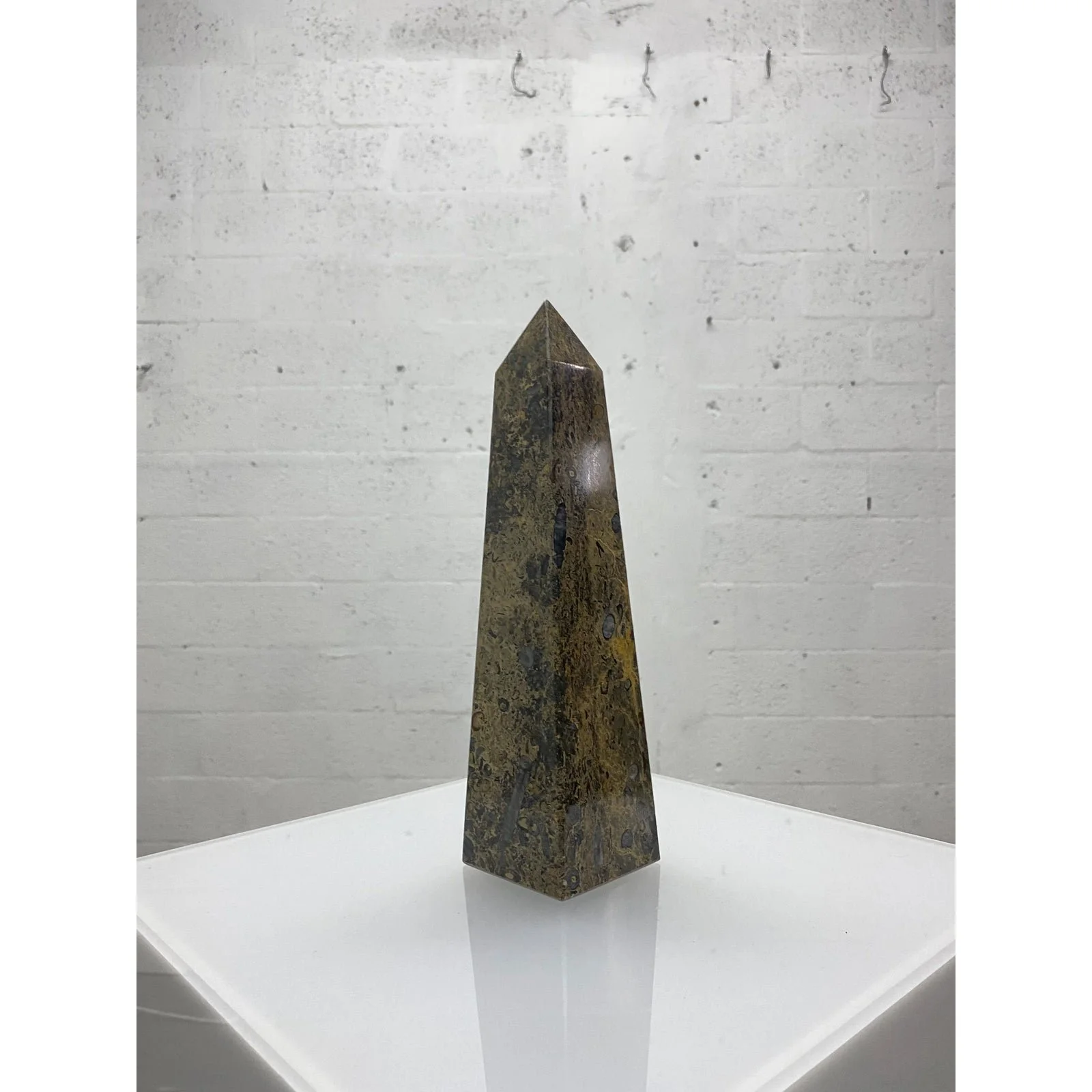mid-century-marble-obelisk-2997