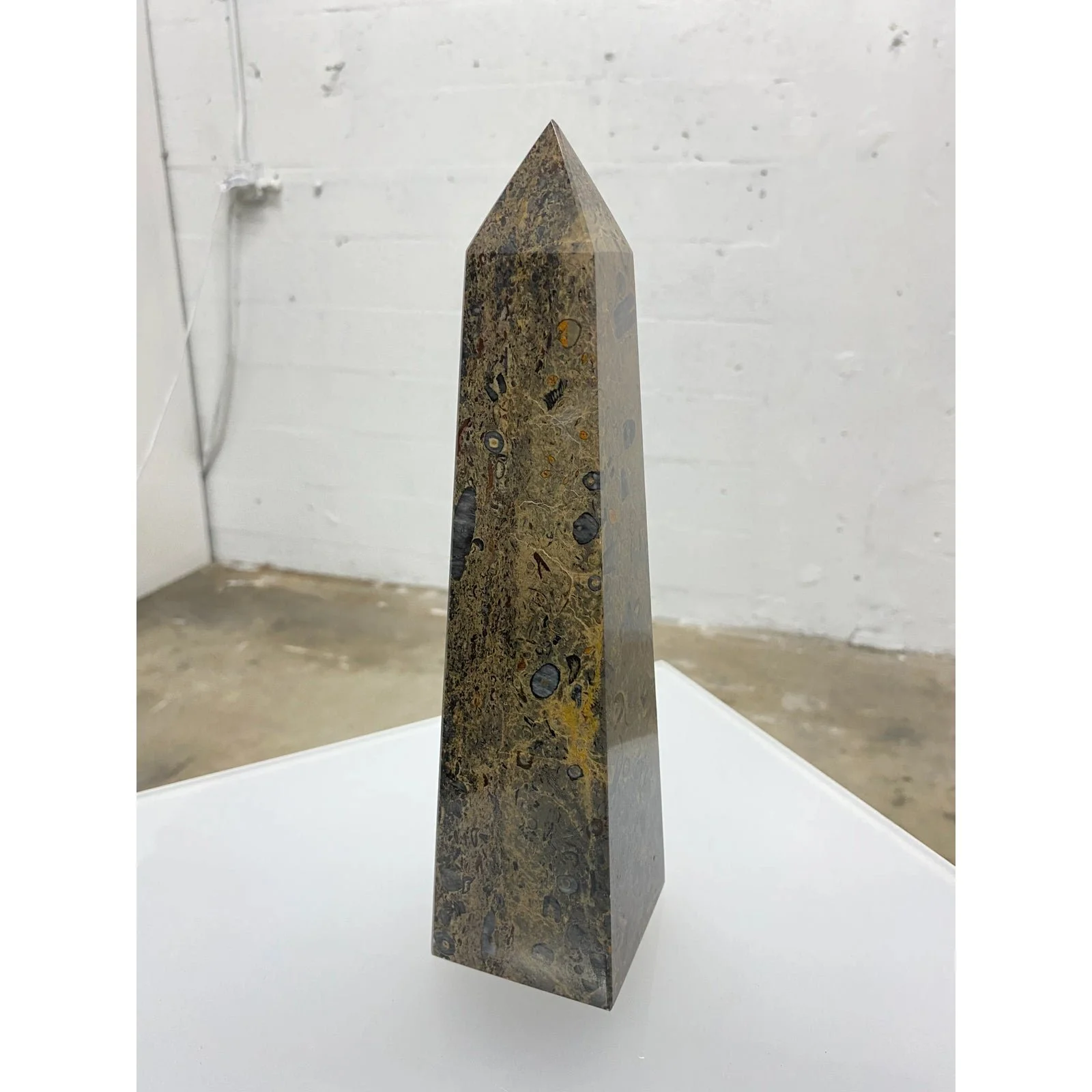 mid-century-marble-obelisk-9614