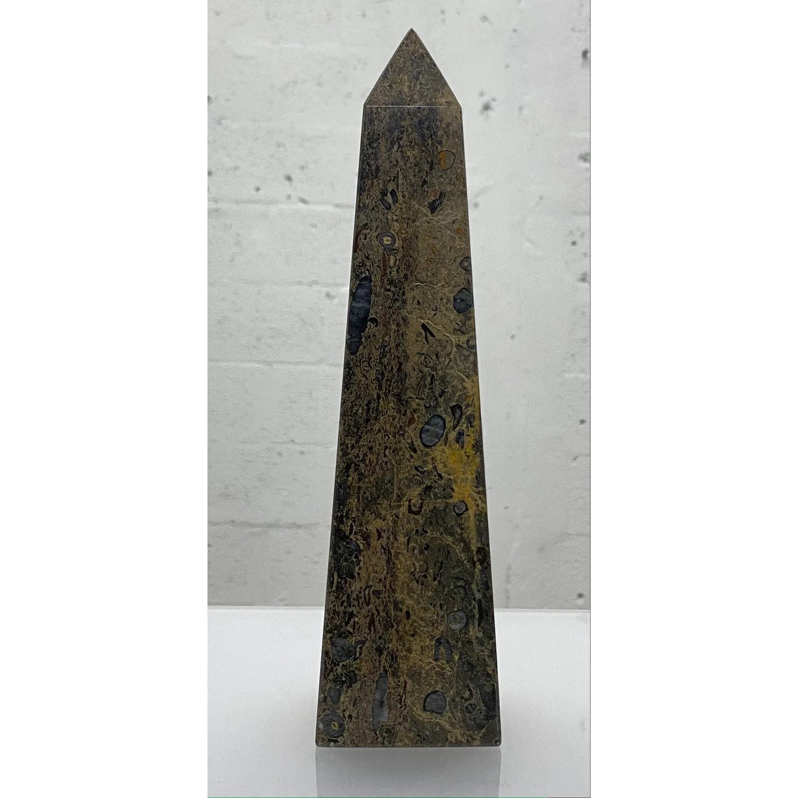 mid-century-marble-obelisk-8428