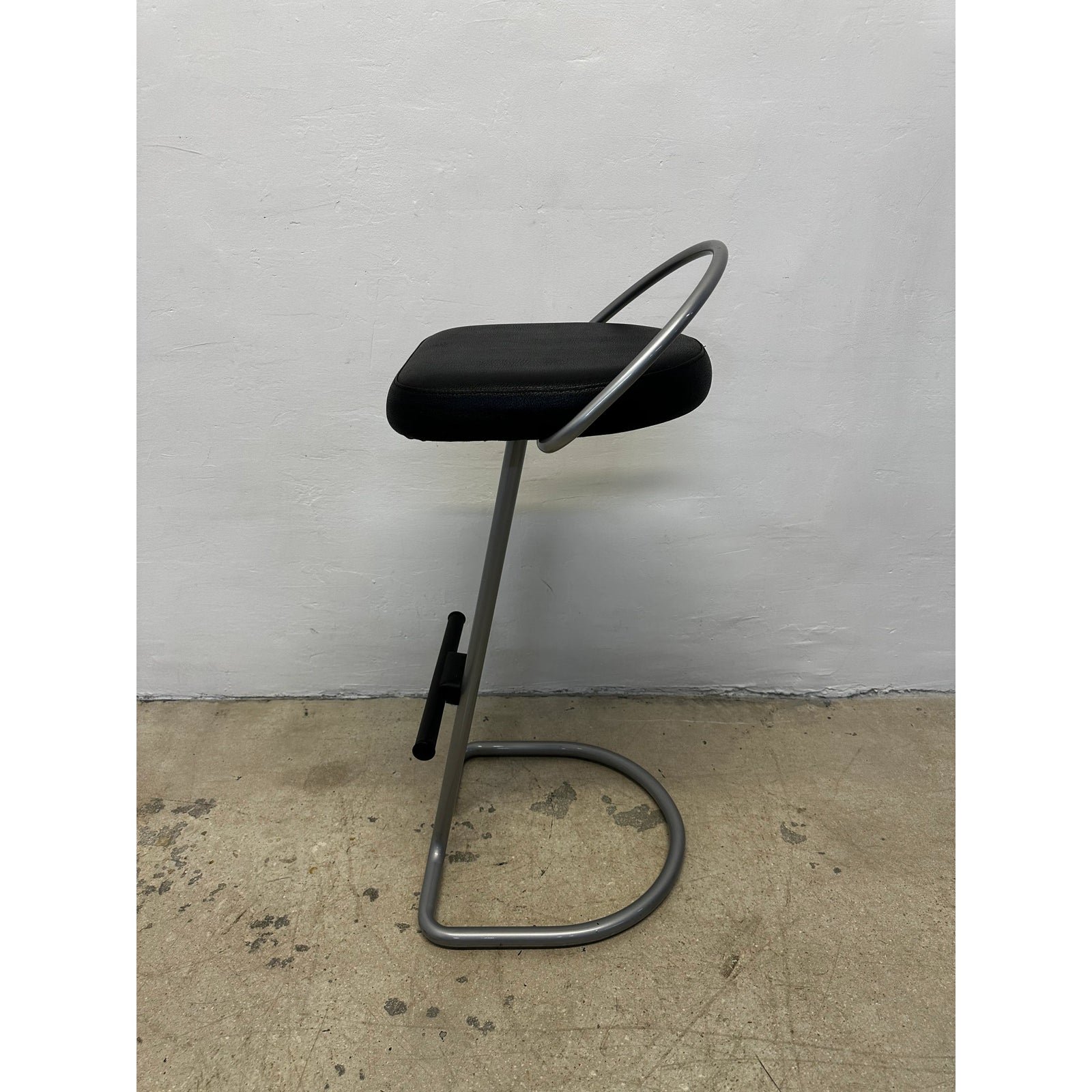 postmodern-italian-bar-stools-1980s-set-of-three-8684