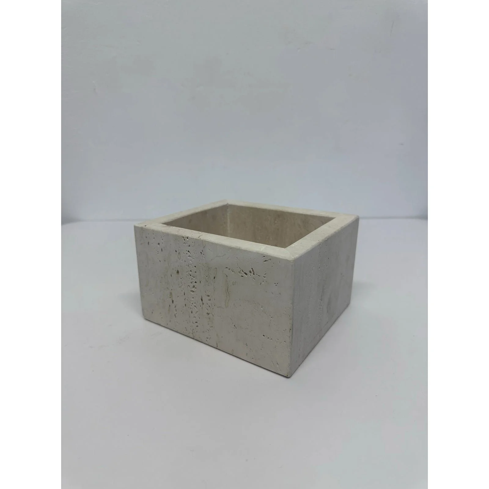 fratelli-mannelli-travertine-holster-box-1970s-3519