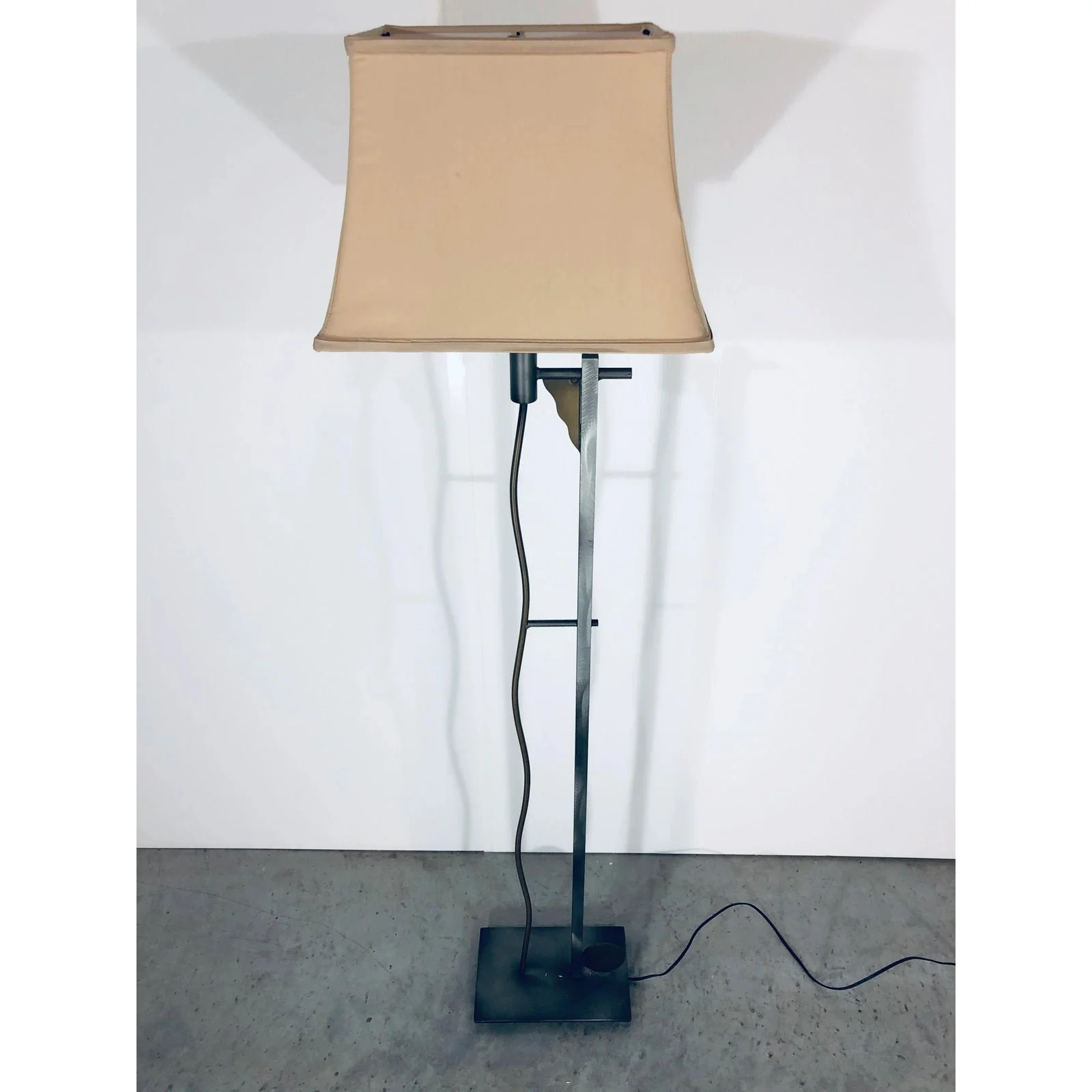 robert-sonneman-for-kovacs-memphis-floor-lamp-1980