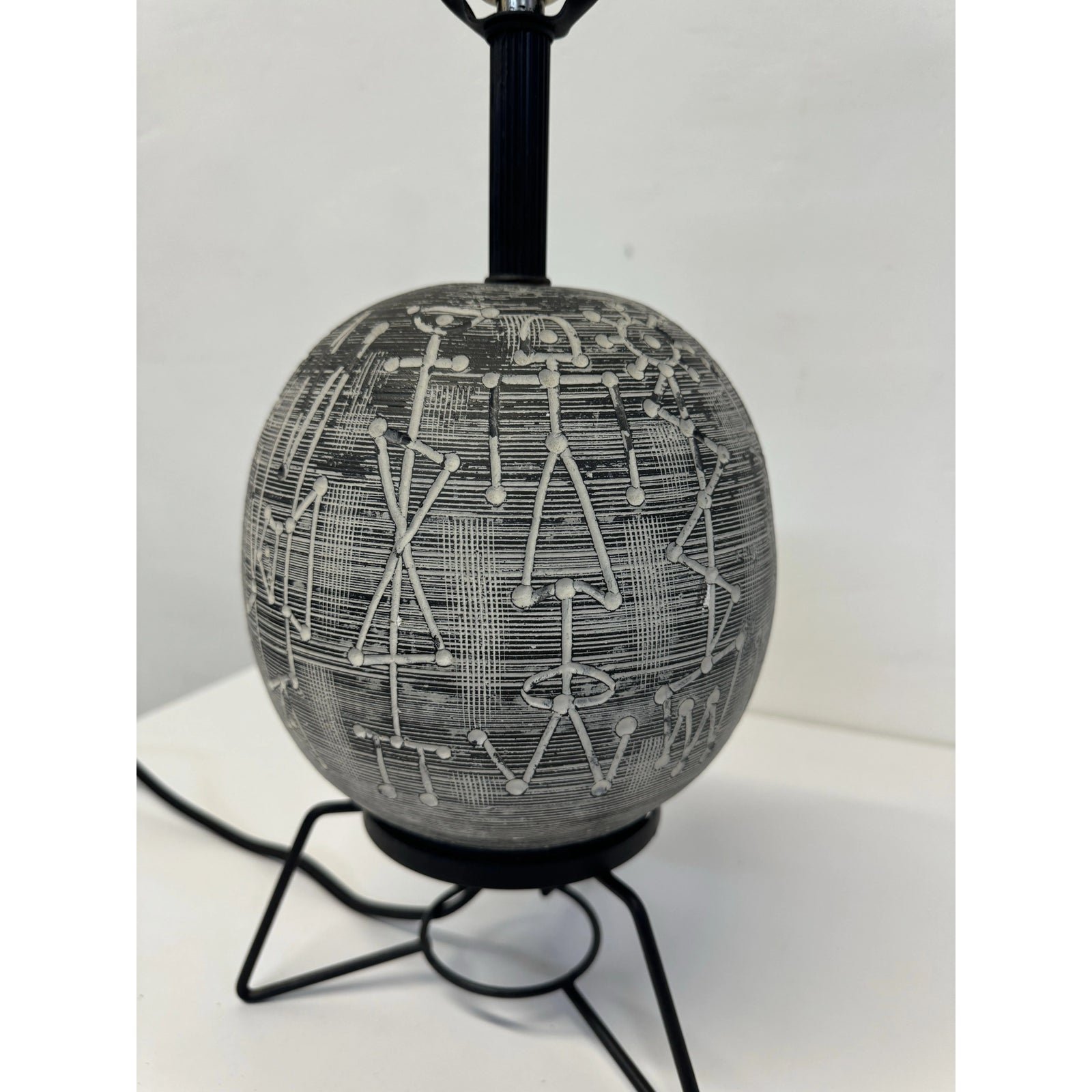 mid-century-modern-tribal-motif-table-lamp-faip-1960s-8790