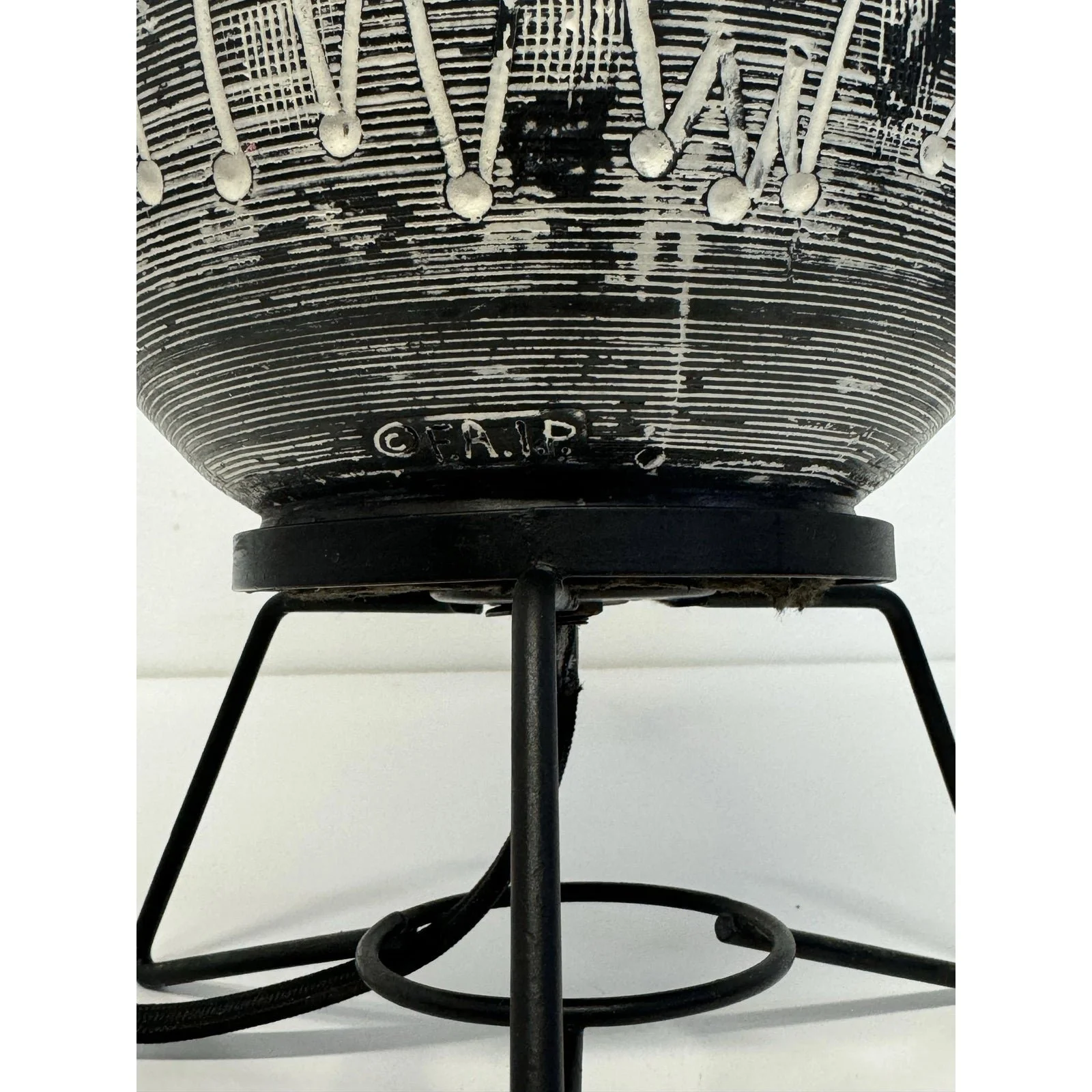 mid-century-modern-tribal-motif-table-lamp-faip-1960s-7687