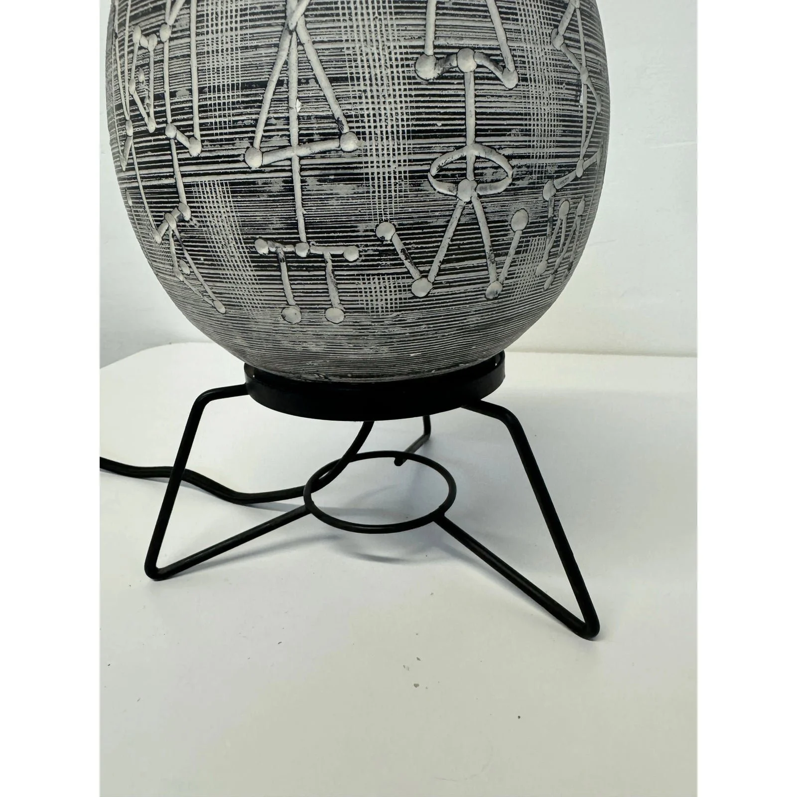 mid-century-modern-tribal-motif-table-lamp-faip-1960s-2558