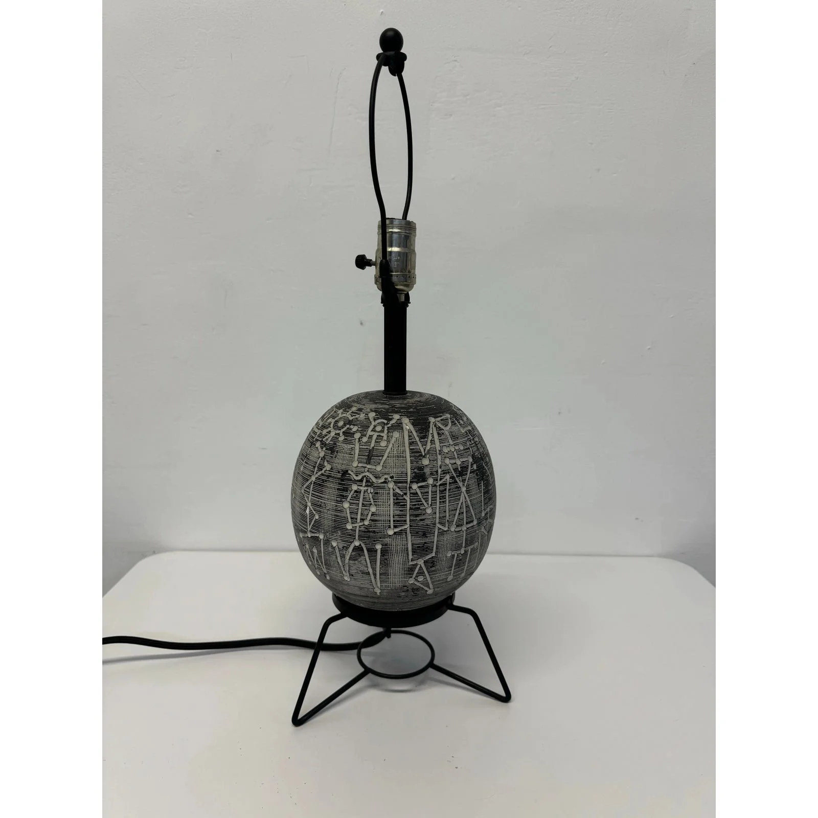 mid-century-modern-tribal-motif-table-lamp-faip-1960s-9874