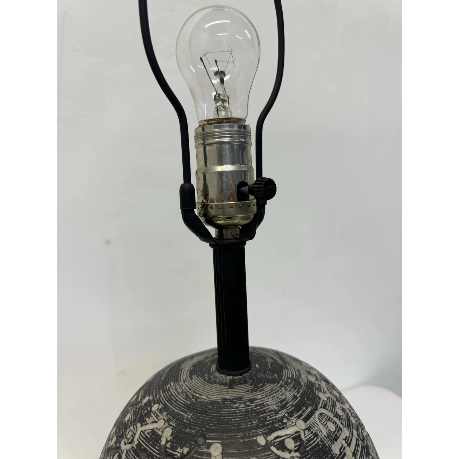 mid-century-modern-tribal-motif-table-lamp-faip-1960s-2929