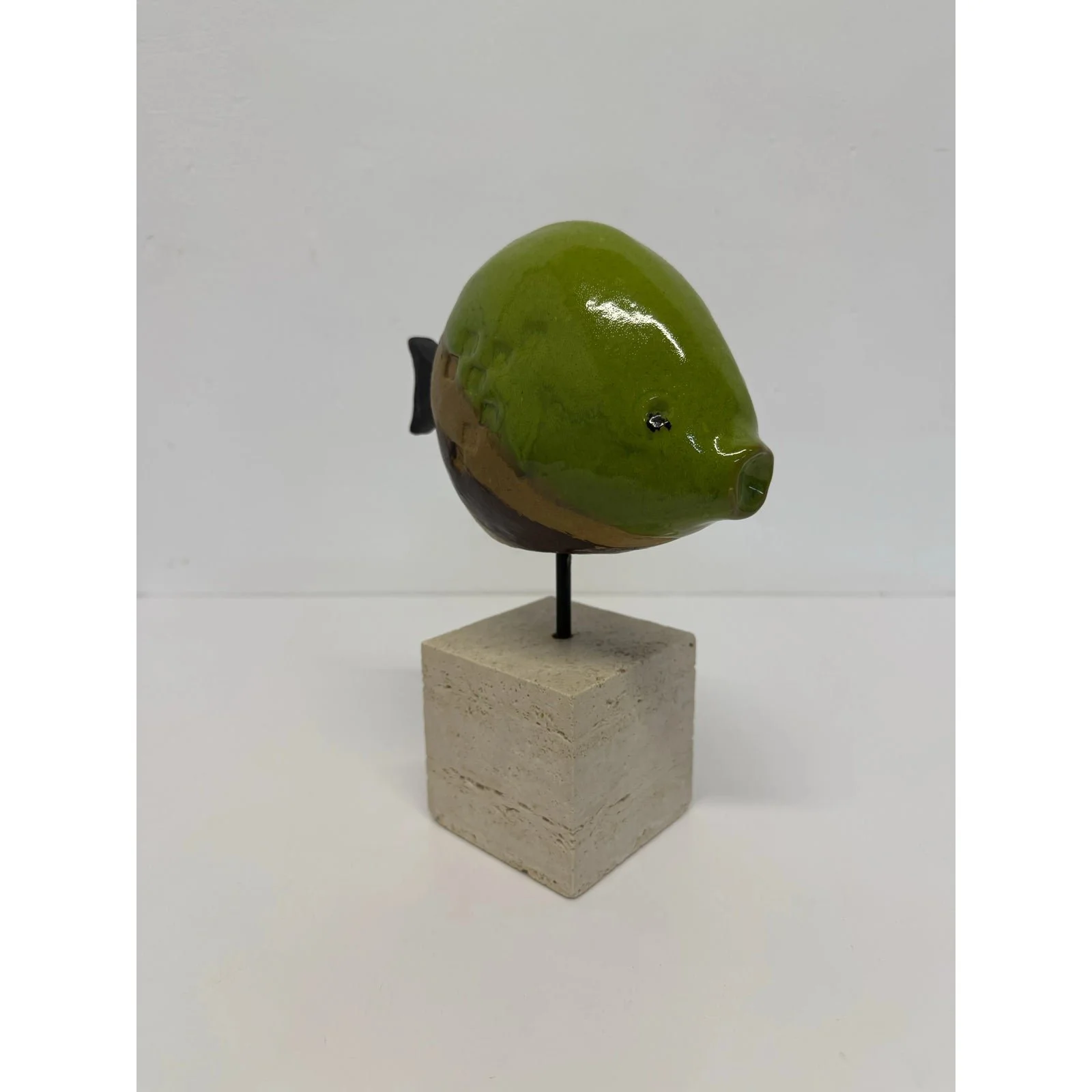 ivo-de-santis-glazed-pottery-fish-sculpture-on-travertine-base-for-gli-estruschi-9742