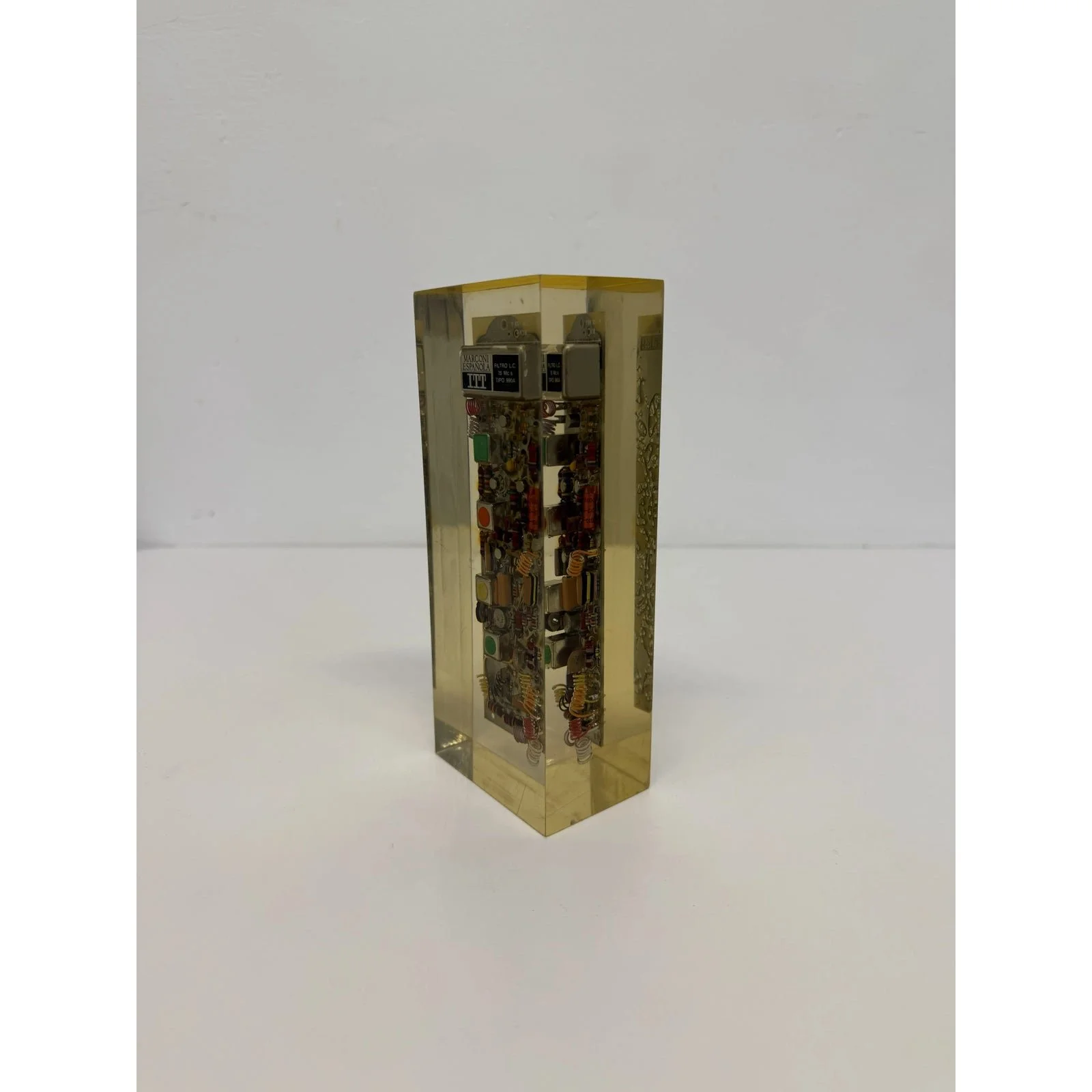 vintage-lucite-encased-computer-chip-paperweight-sculpture-spain-1980s-5907