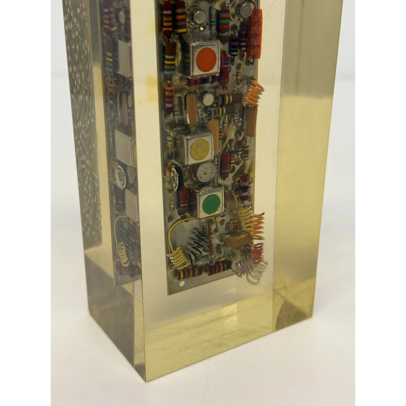 vintage-lucite-encased-computer-chip-paperweight-sculpture-spain-1980s-8362