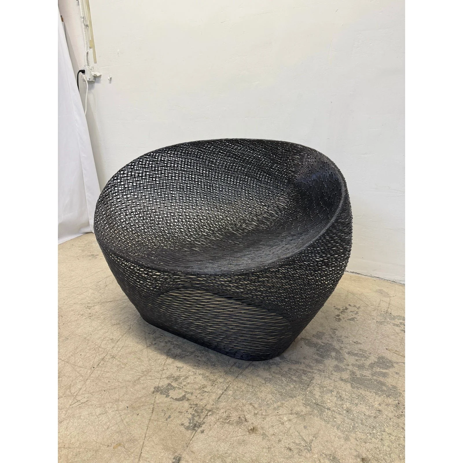 ann-pamintuan-cocoon-two-seat-welded-galvanized-iron-bench-2000s-1691