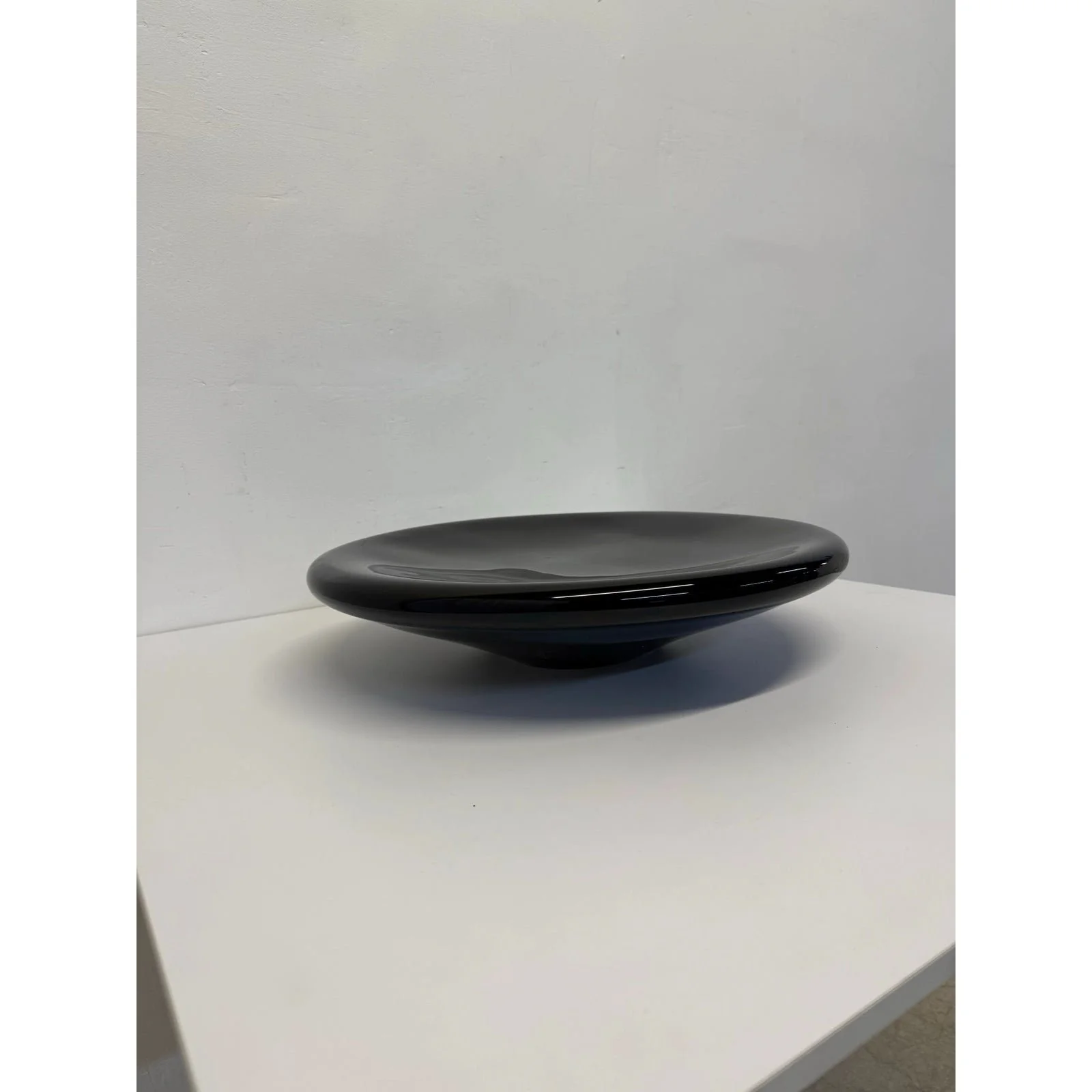 postmodern-black-handcrafted-blown-glass-bowl-1980s-3992