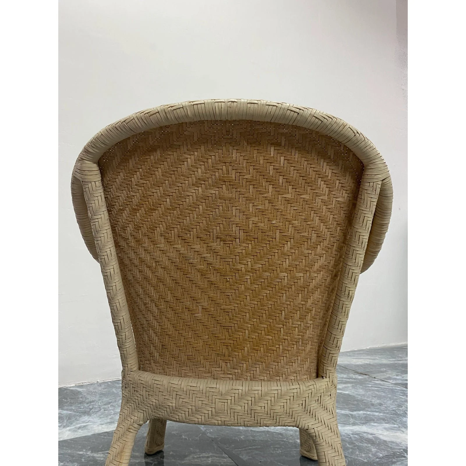 cream-woven-leather-arm-chair-with-original-boucle-cushioned-seat-3057