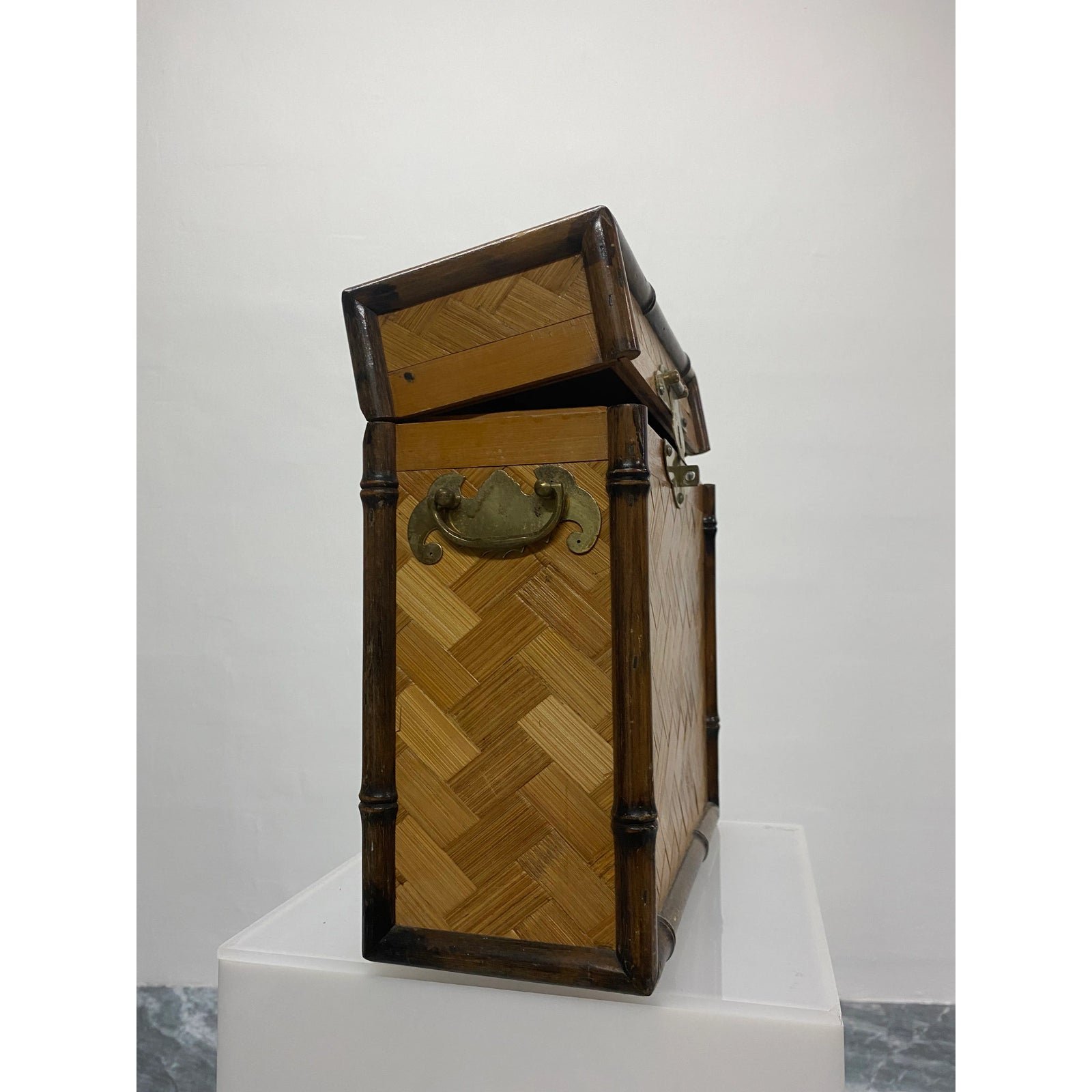 faux-bamboo-woven-rattan-box-6534