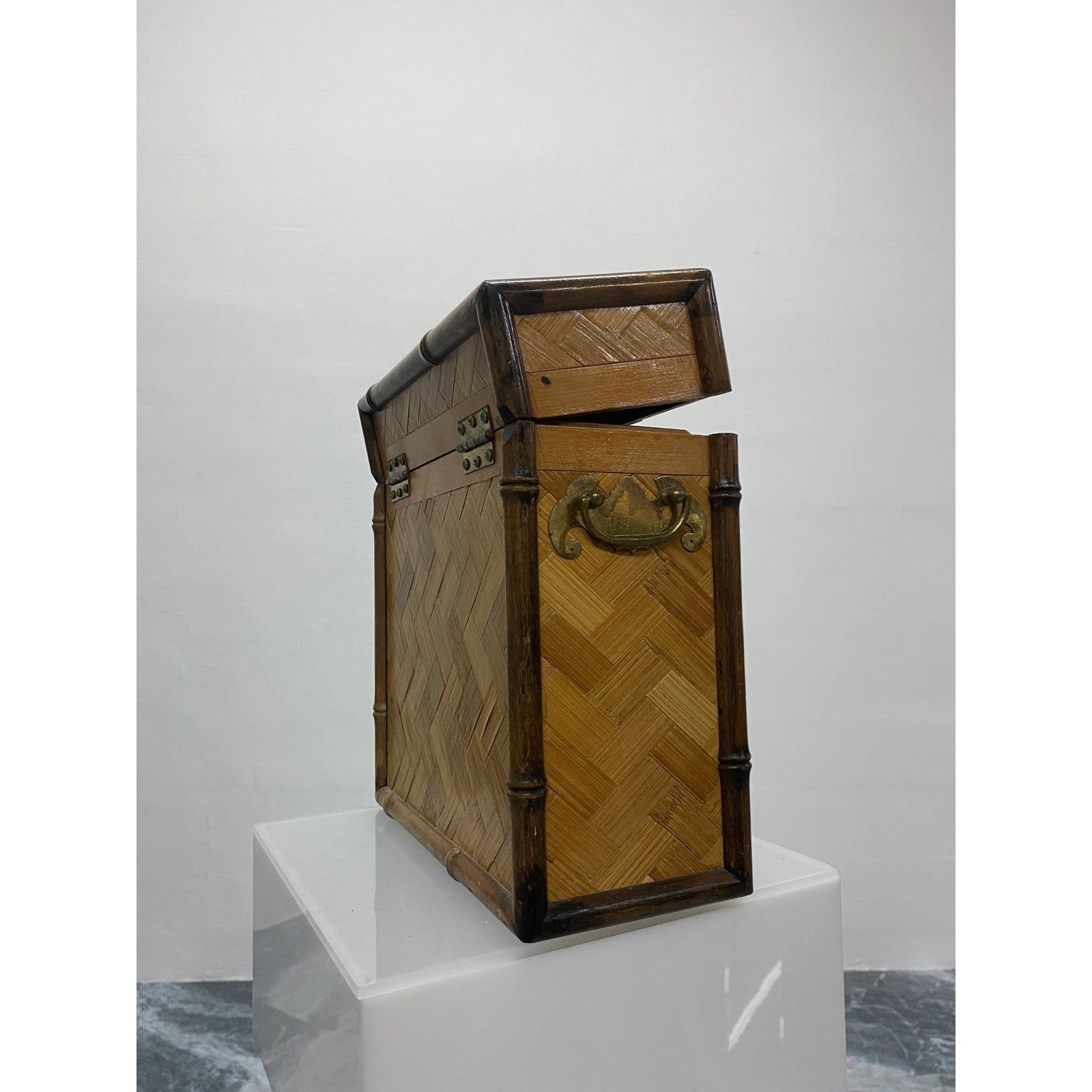 faux-bamboo-woven-rattan-box-6586