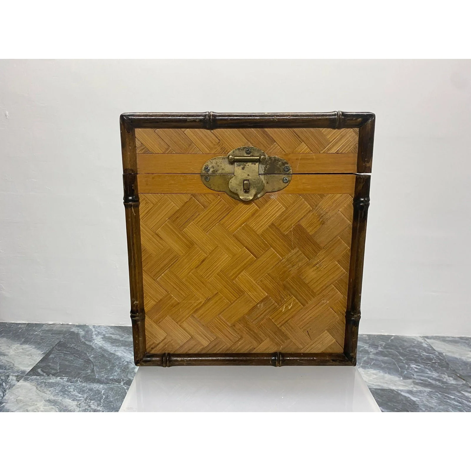 faux-bamboo-woven-rattan-box-7190