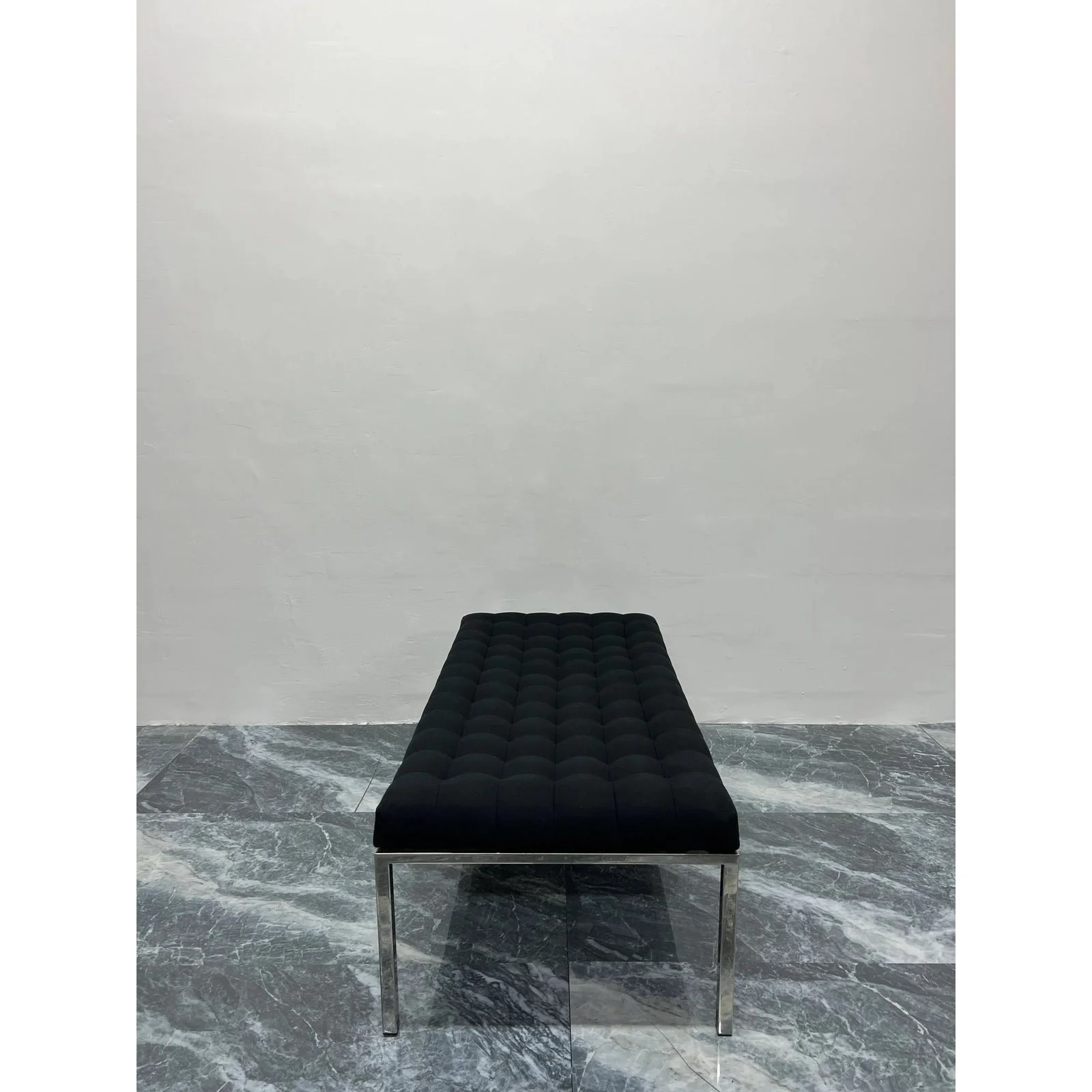black-tufted-canvas-museum-bench-by-metropolitan-furniture-1986-9526