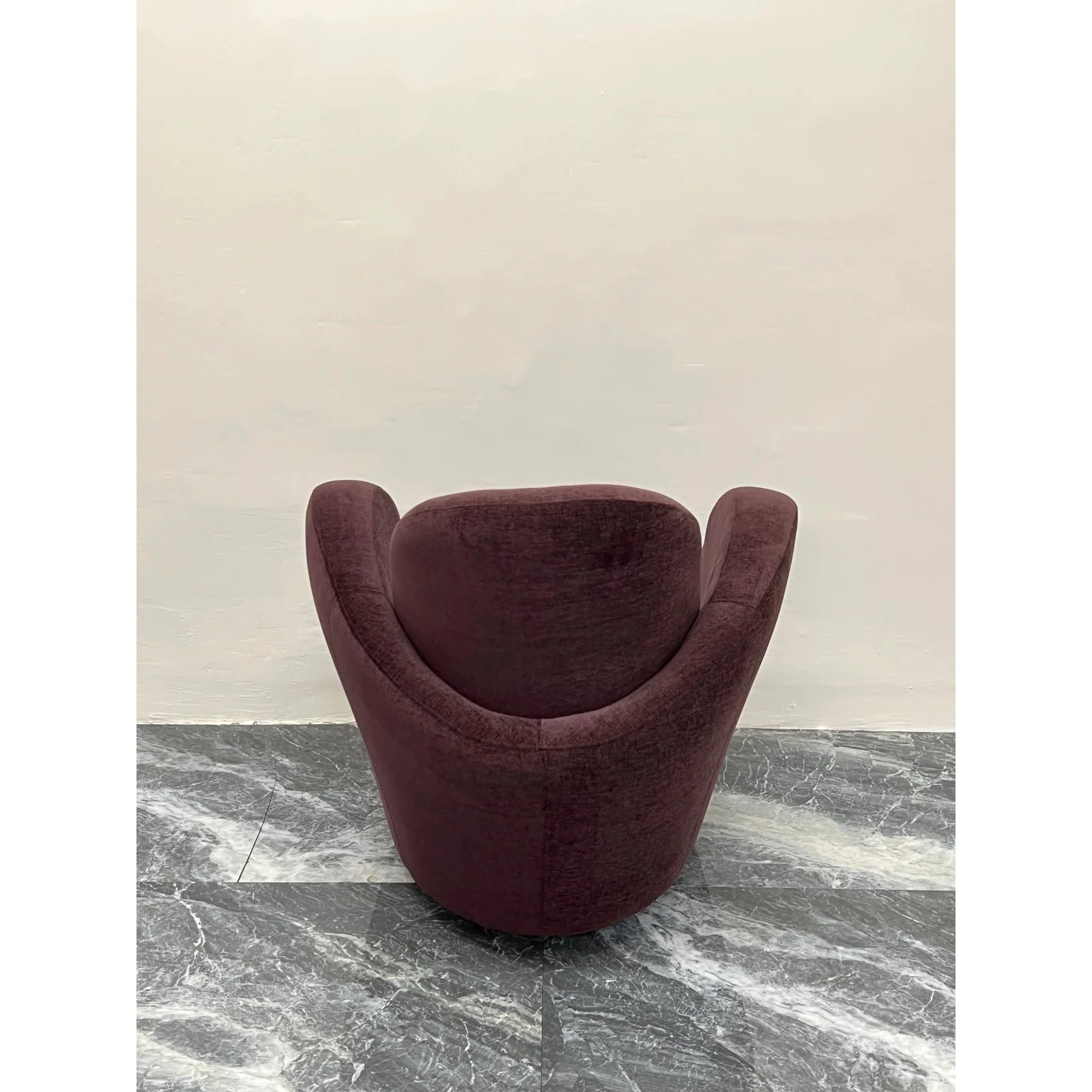 michael-wolk-miami-swivel-loung-chair-on-casters-2343