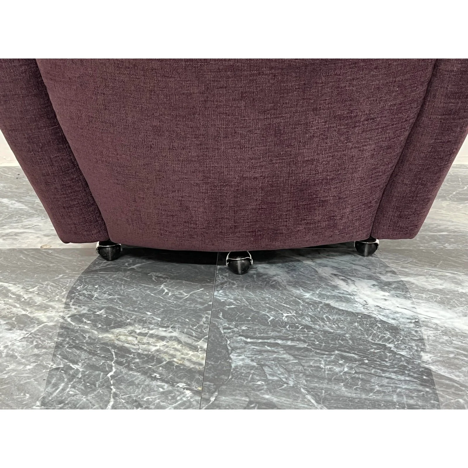 michael-wolk-miami-swivel-loung-chair-on-casters-6278