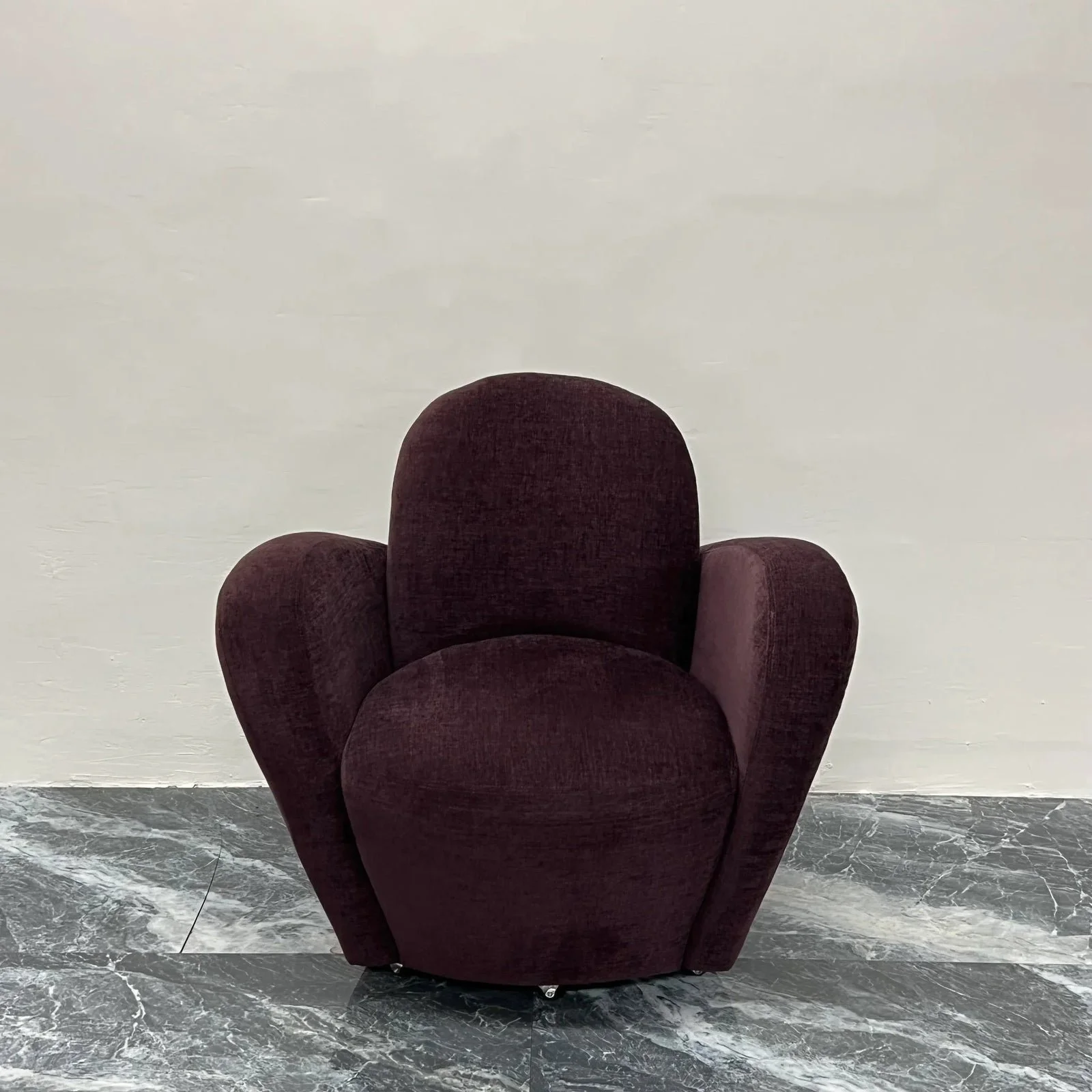 michael-wolk-miami-swivel-loung-chair-on-casters-3842