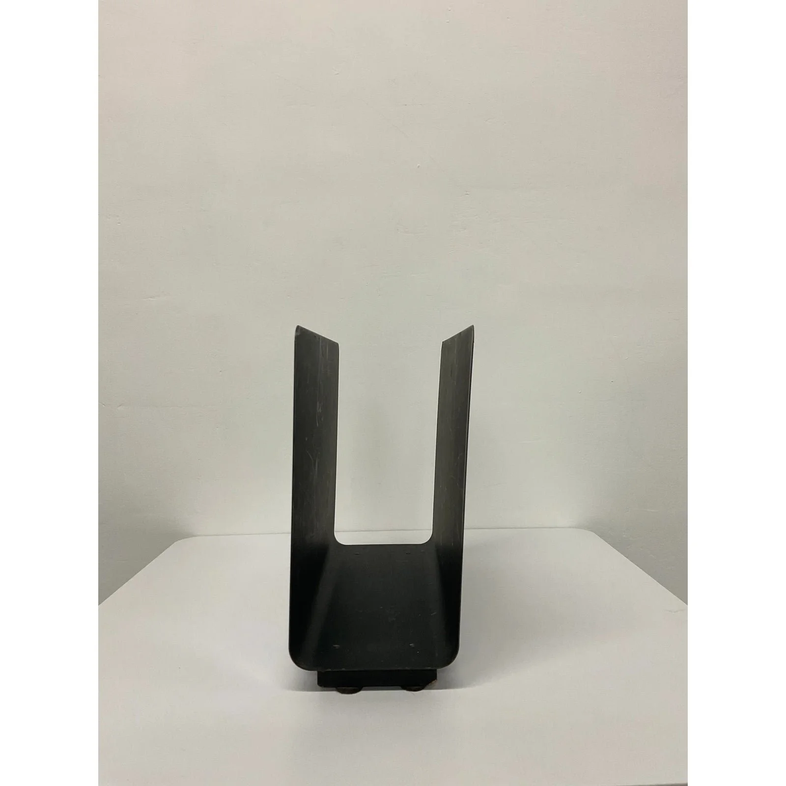 mid-century-modern-chrome-and-black-steel-magazine-rack-8582
