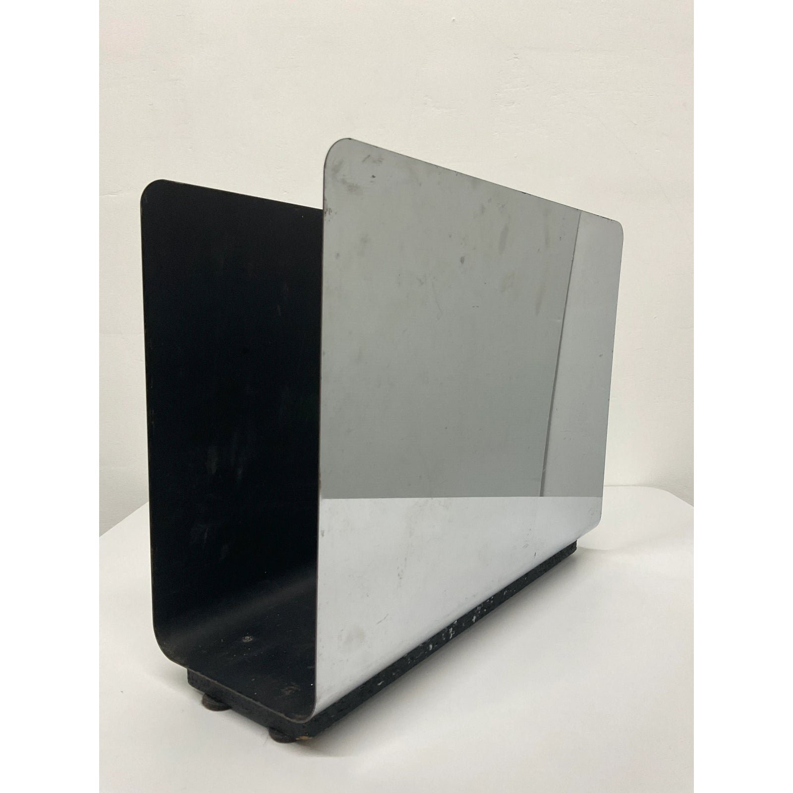 mid-century-modern-chrome-and-black-steel-magazine-rack-2314
