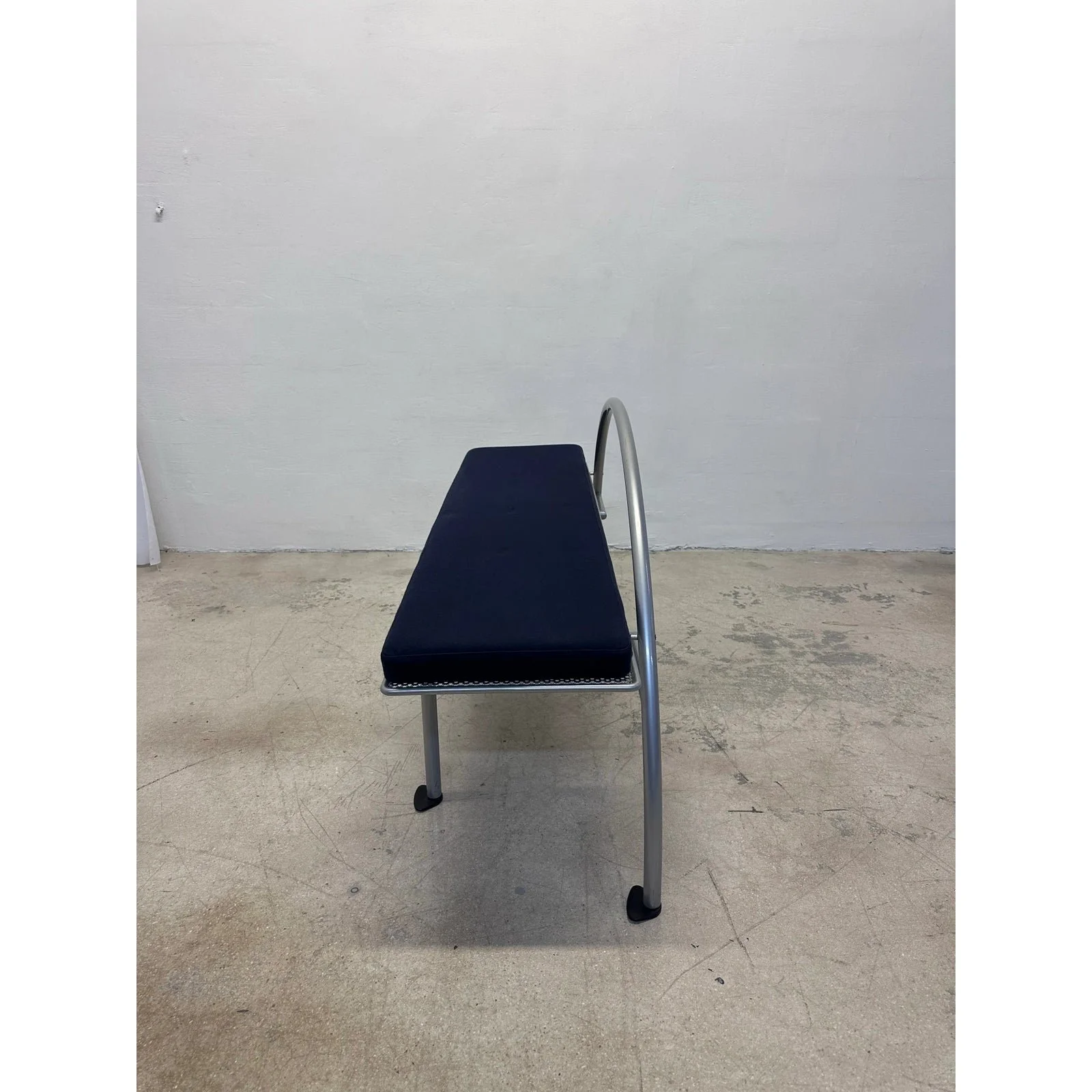 alessandro-mendini-postmodern-karina-bench-for-baleri-italia-5053