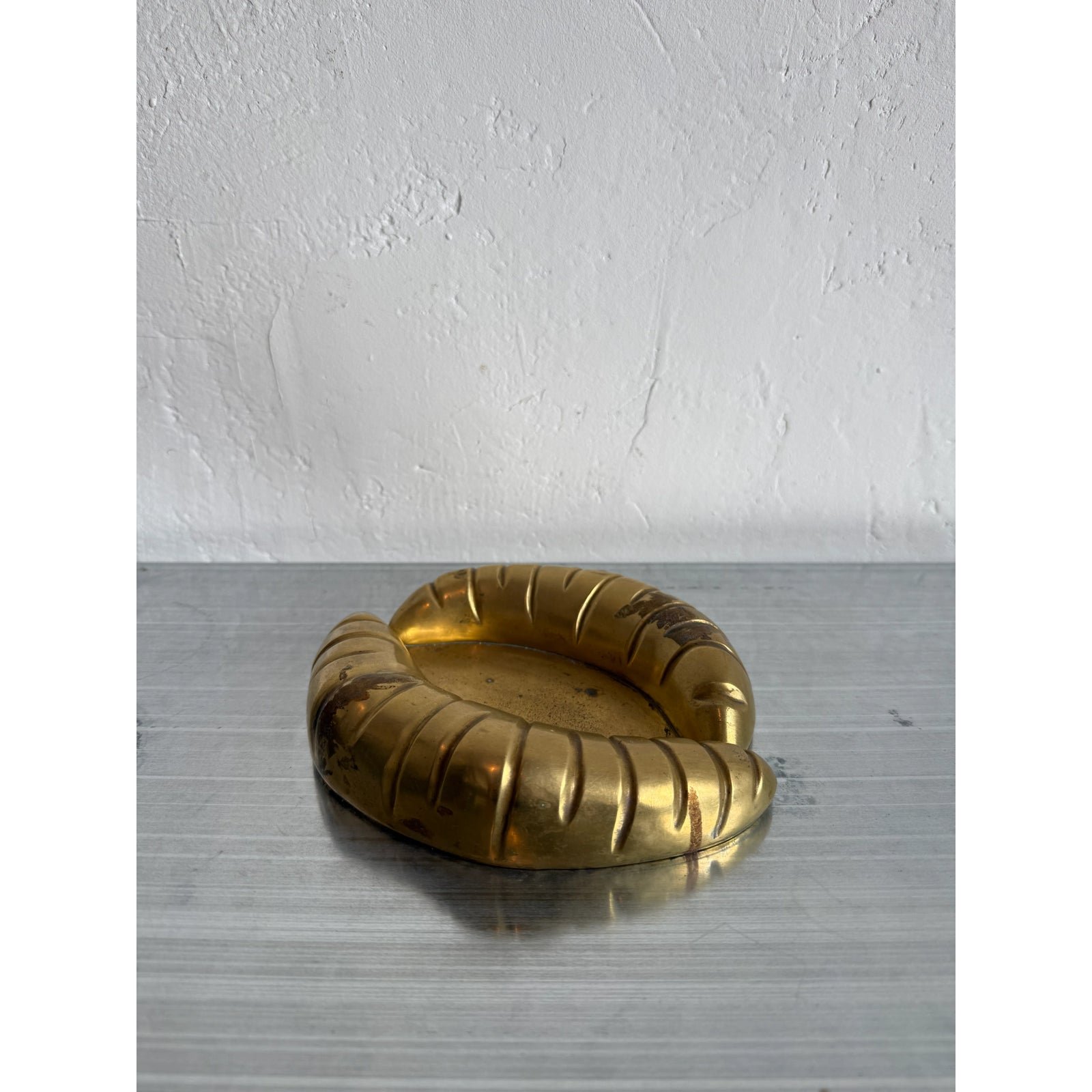 brazilian-modern-bronze-lips-ashtray-or-catchall-1960s-5987