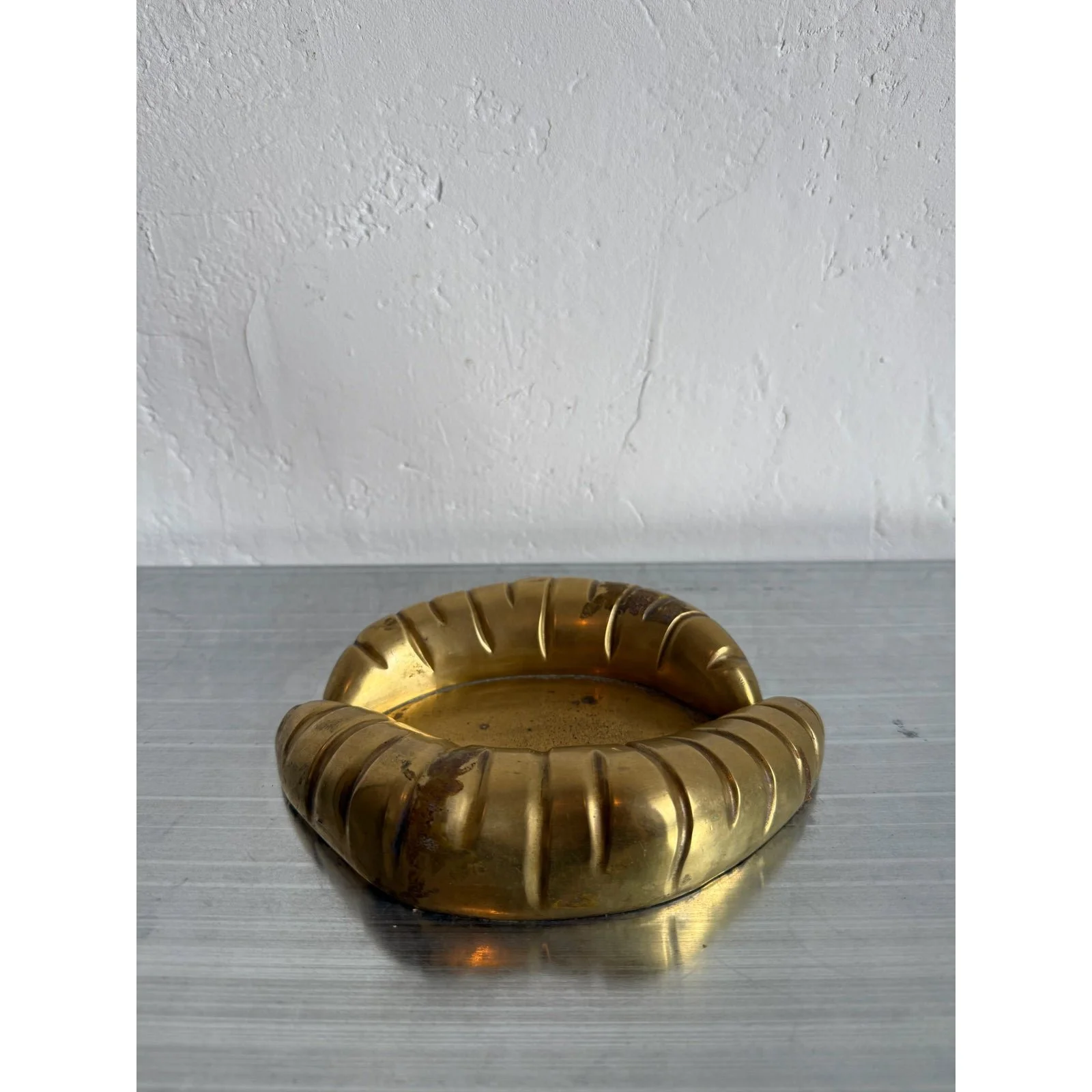 brazilian-modern-bronze-lips-ashtray-or-catchall-1960s-6426
