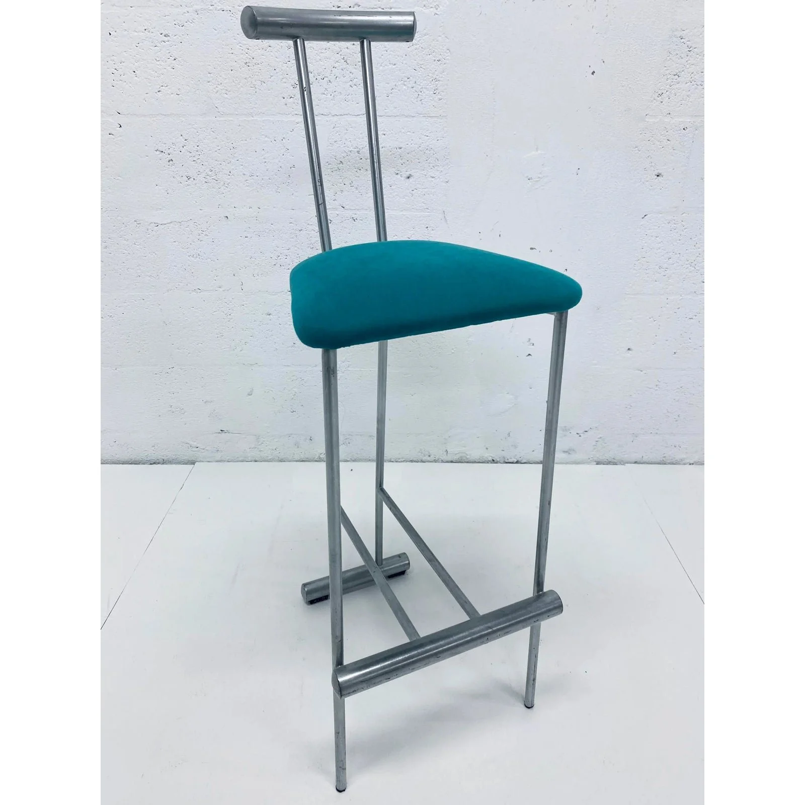 postmodern-memphis-style-bar-stool-1980