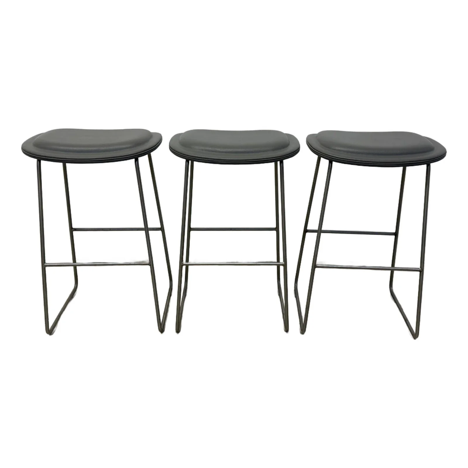jasper-morrison-hi-pad-counter-stools-for-cappellini-set-of-three-1295