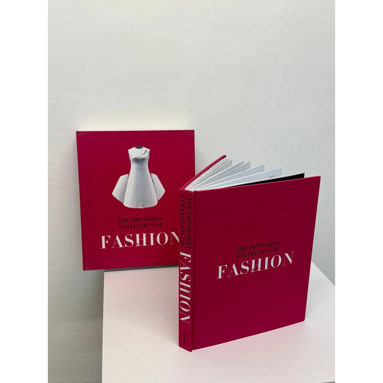 the-impossible-collection-of-fashion-assouline-8762
