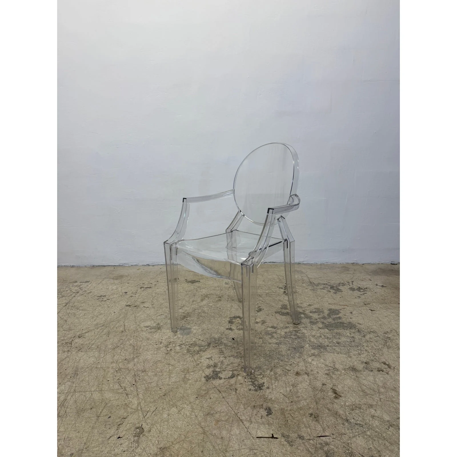 philippe-starck-louis-ghost-arm-chair-in-crystal-for-kartell-2186