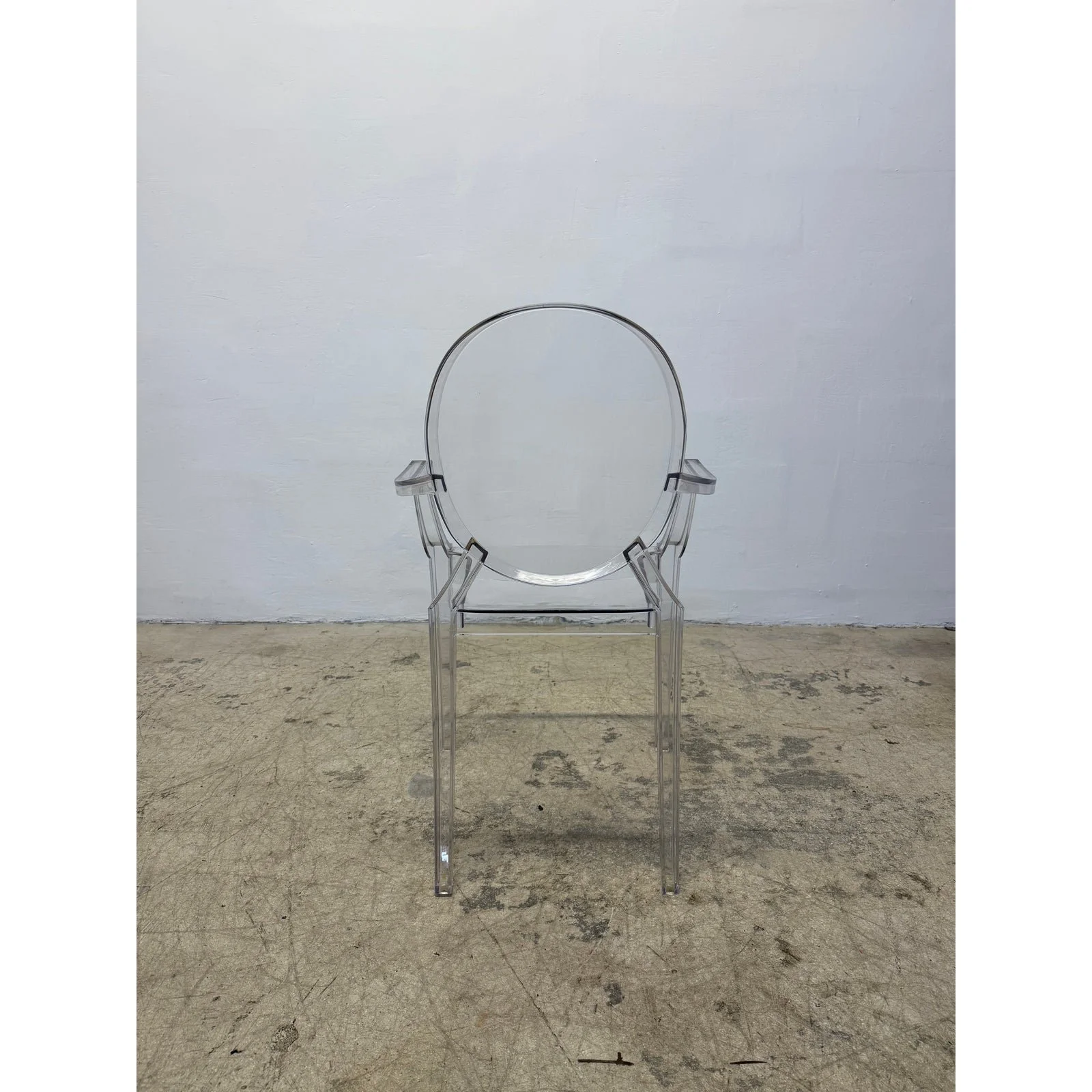 philippe-starck-louis-ghost-arm-chair-in-crystal-for-kartell-7567