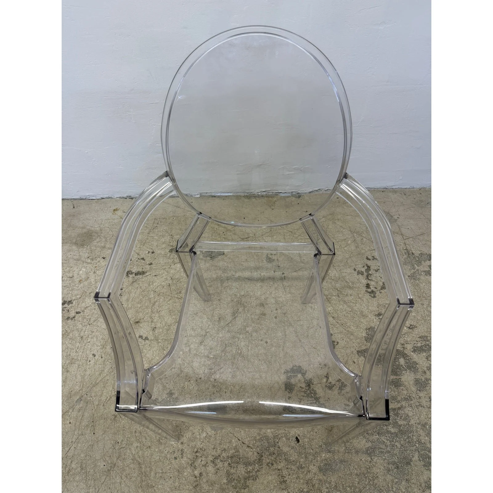 philippe-starck-louis-ghost-arm-chair-in-crystal-for-kartell-6565