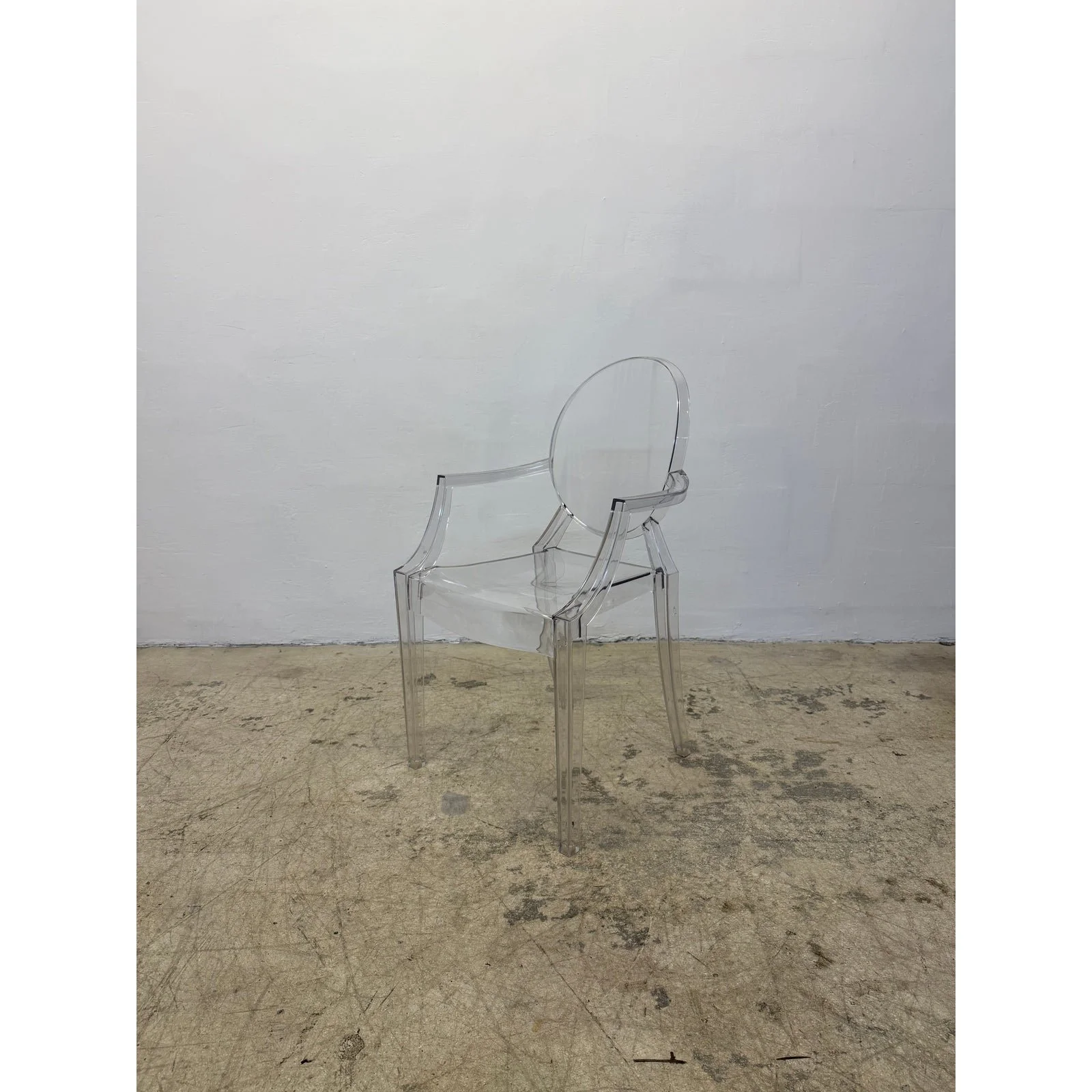 philippe-starck-louis-ghost-arm-chair-in-crystal-for-kartell-7054