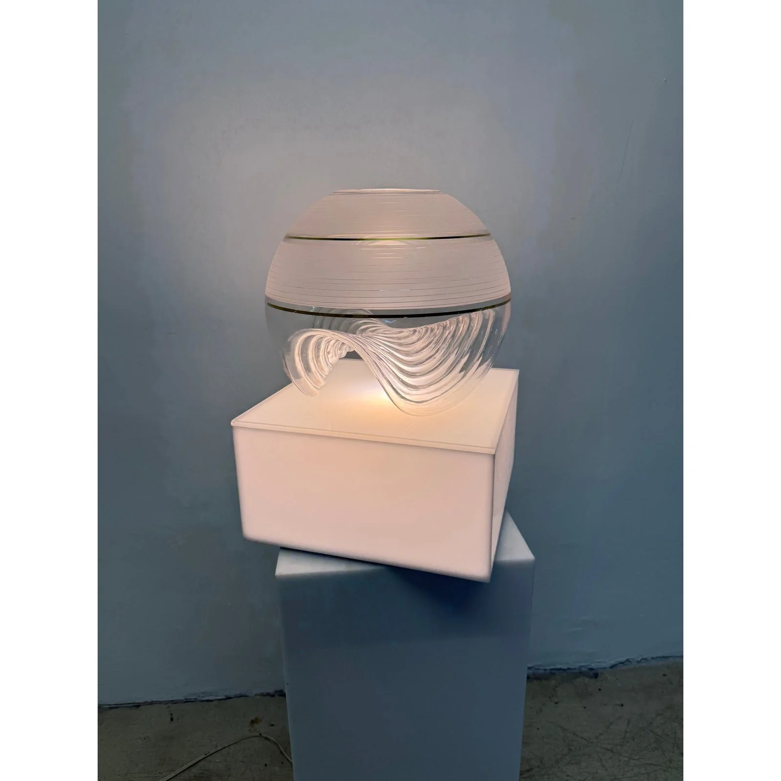 haziza-illuminated-and-motorized-rotating-white-lucite-pedestal-table-0172