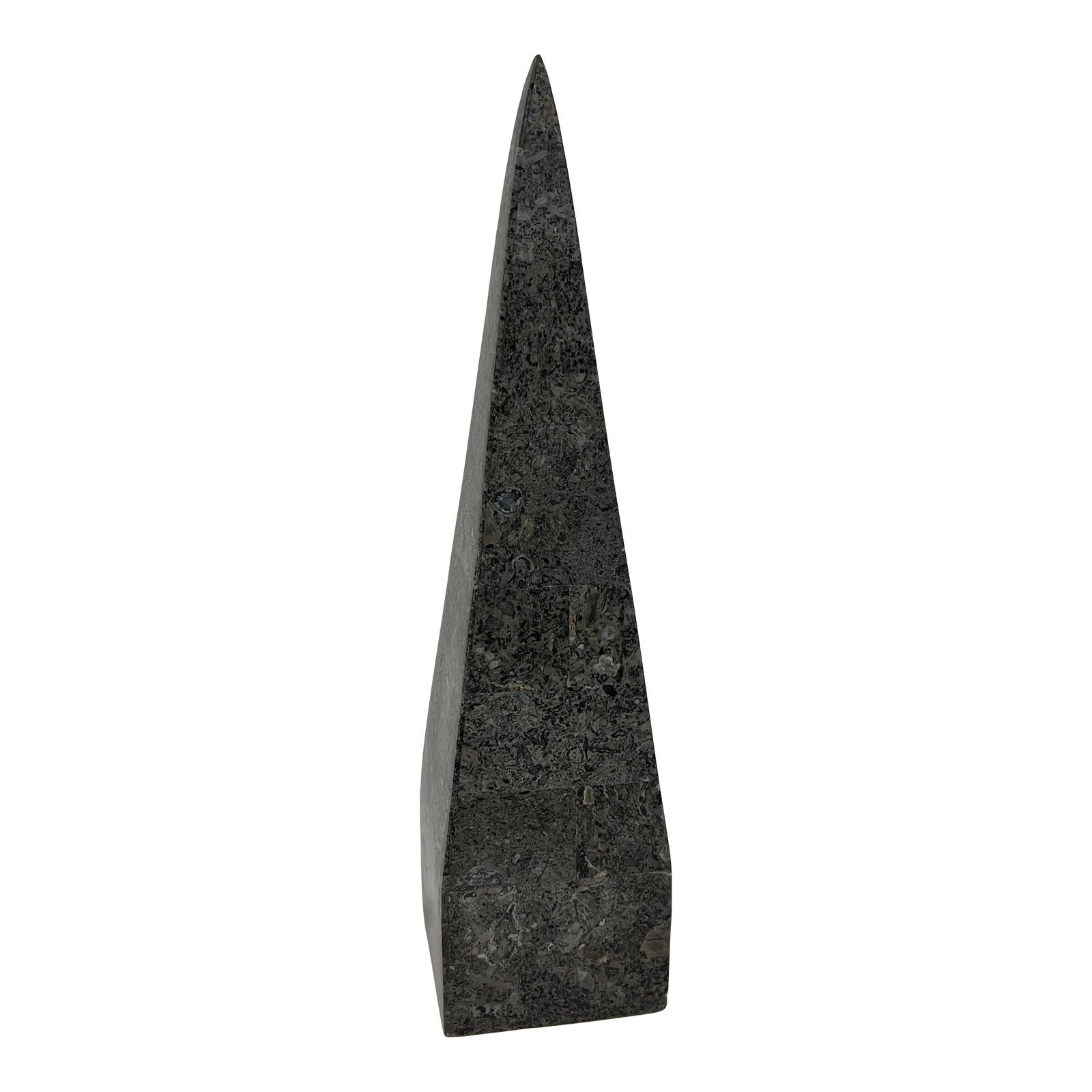 tessellated-stone-obelisk-4116
