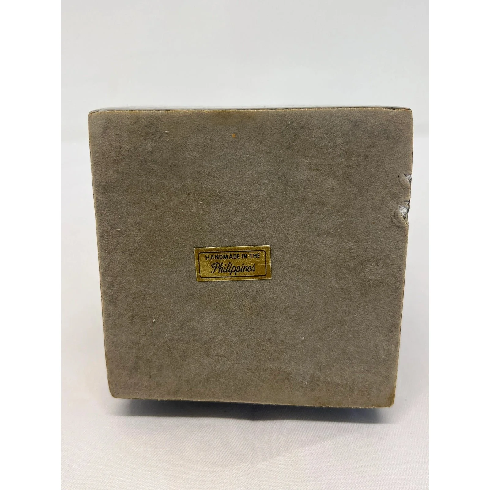 tessellated-stone-obelisk-5320