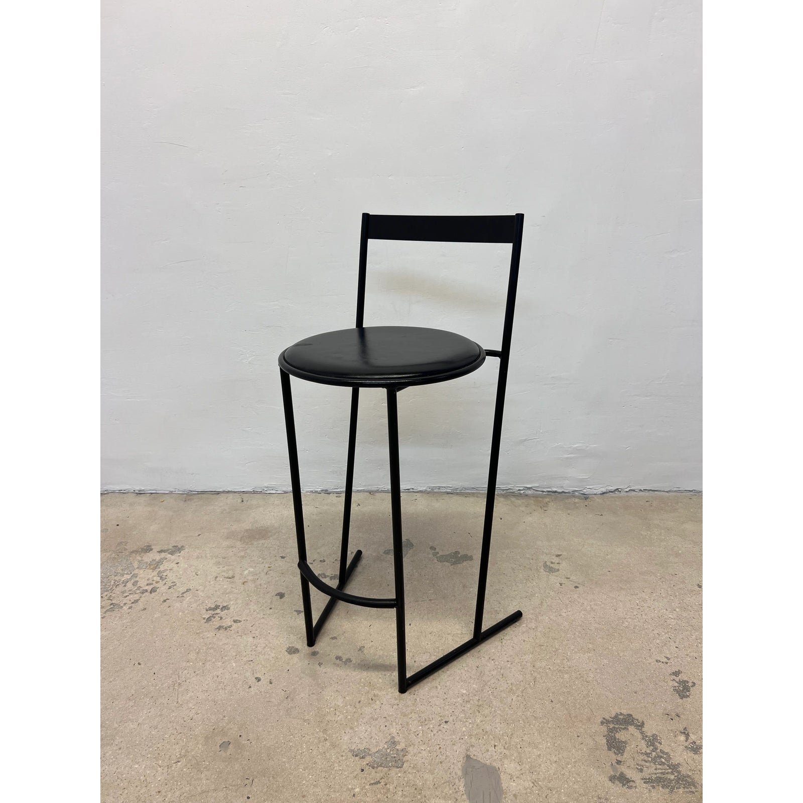 emilio-nanni-musme-counter-stool-for-fly-line-1984-8245