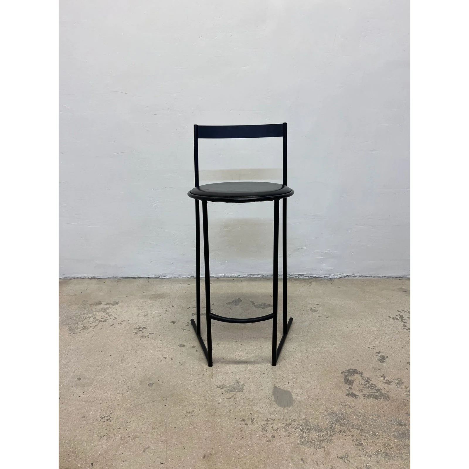 emilio-nanni-musme-counter-stool-for-fly-line-1984-7544